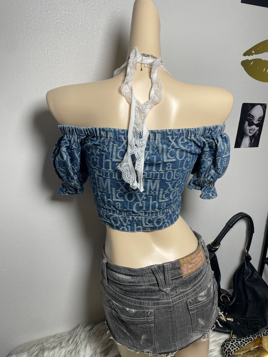 데님 오프숄더 레터링 나비 반팔 탑 상품이미지3