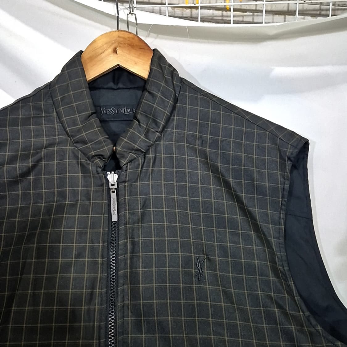 Yves Saint Laurent 입생로랑 리버시블 패딩 조끼 상품이미지3