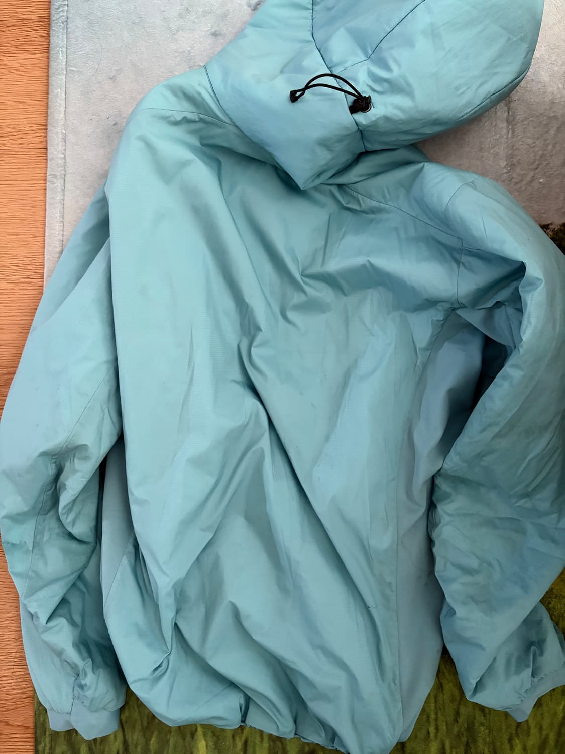 아크테릭스 아톰 LT 후디 솔레스 상품이미지2