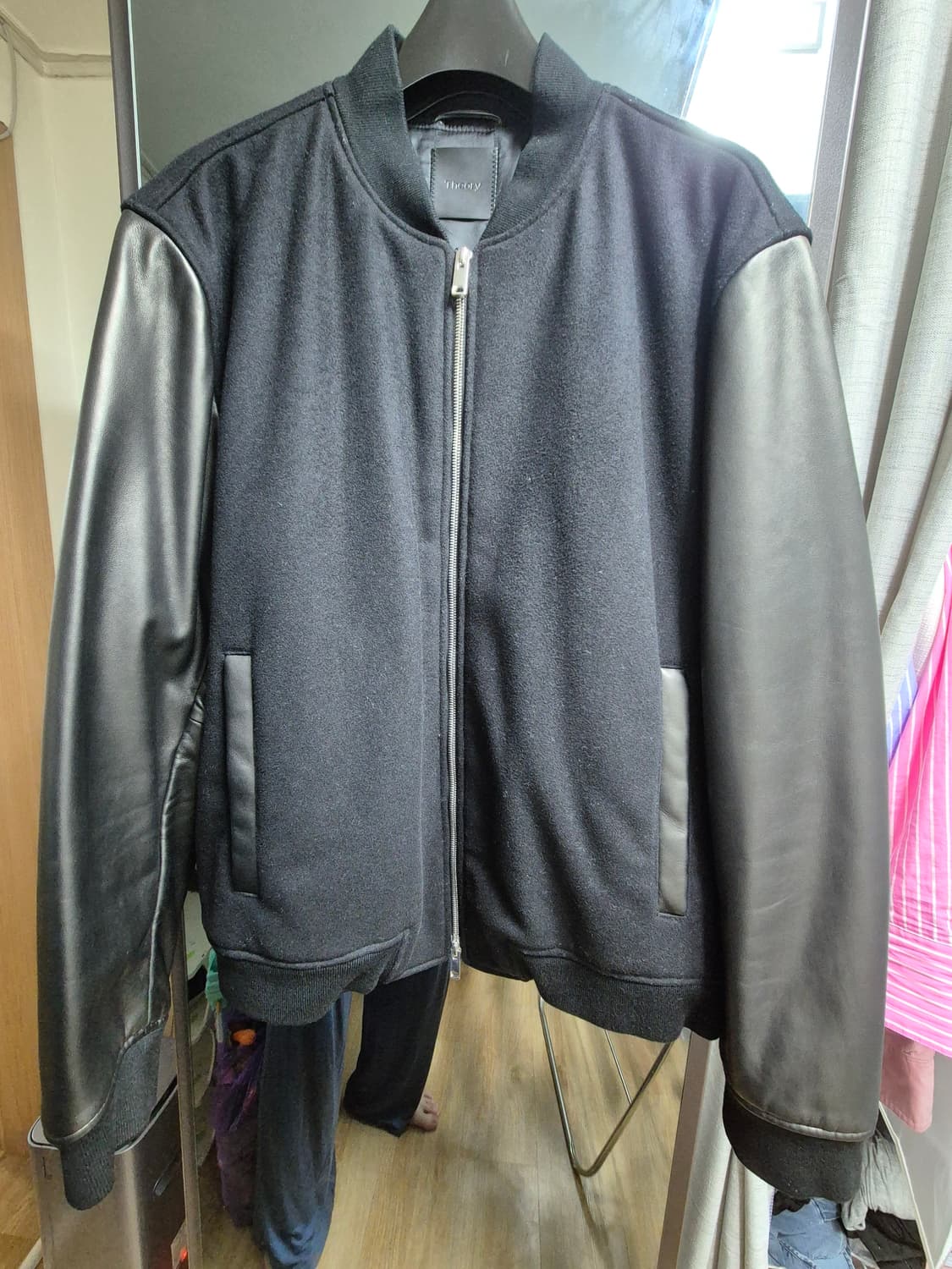 띠어리 가죽 스타디움 자켓 XL 상품이미지1