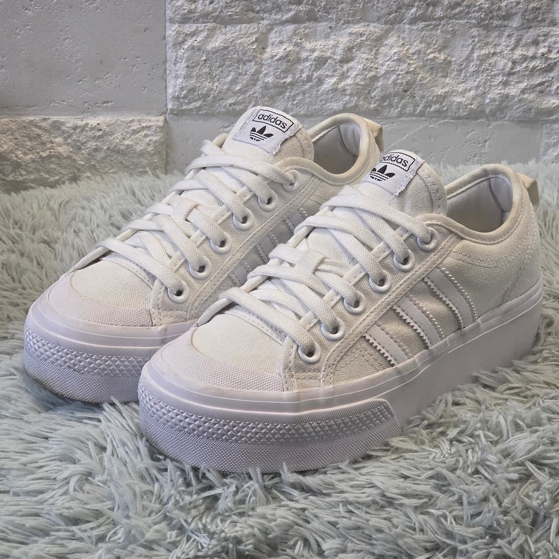 1a-2:아디다스 니짜 플랫폼 화이트 캔버스(220mm)-상태굿 상품이미지1