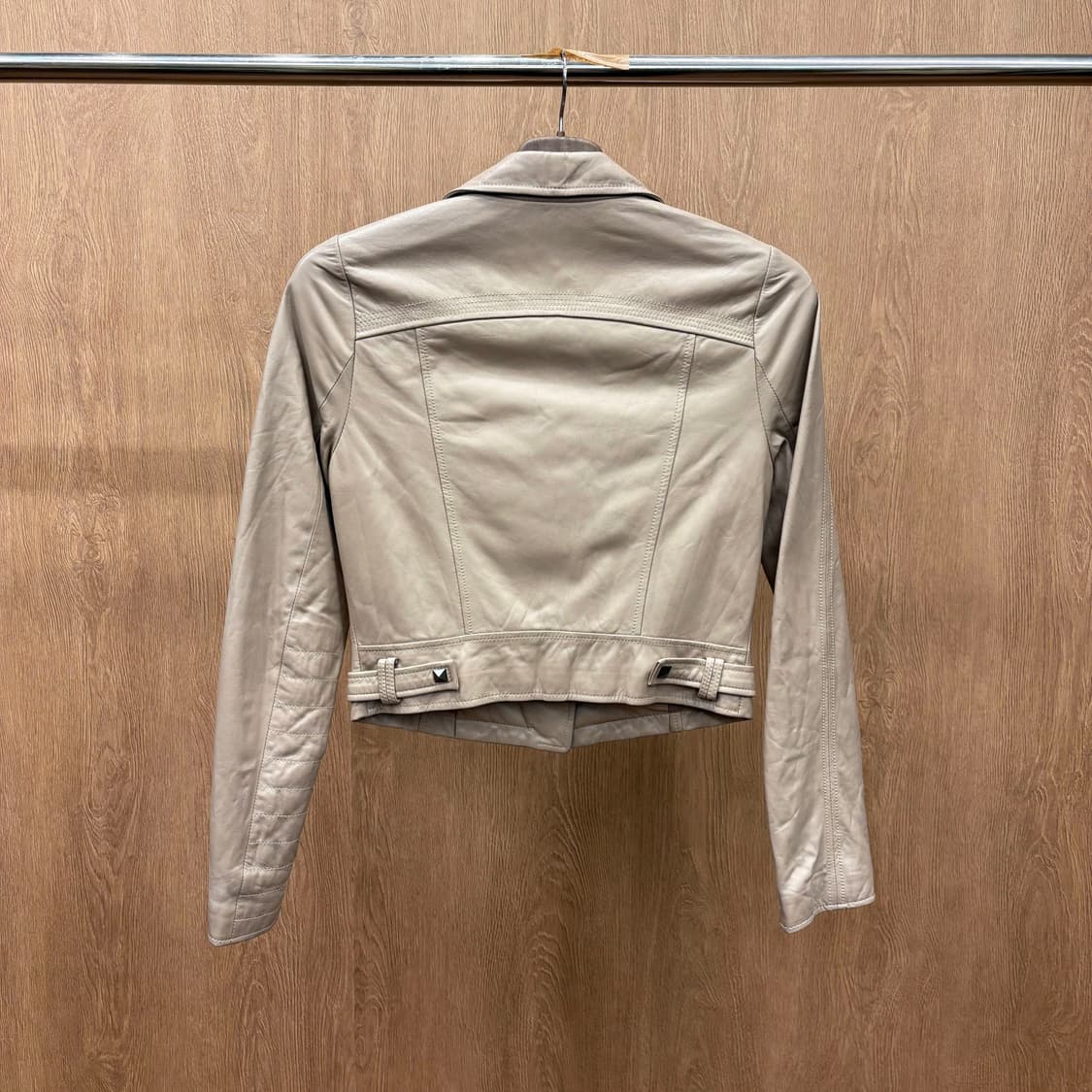 JPN 빈티지 크롭 레더 라이더 자켓 사선 지퍼 스터드 디테일 베이지 상품이미지3
