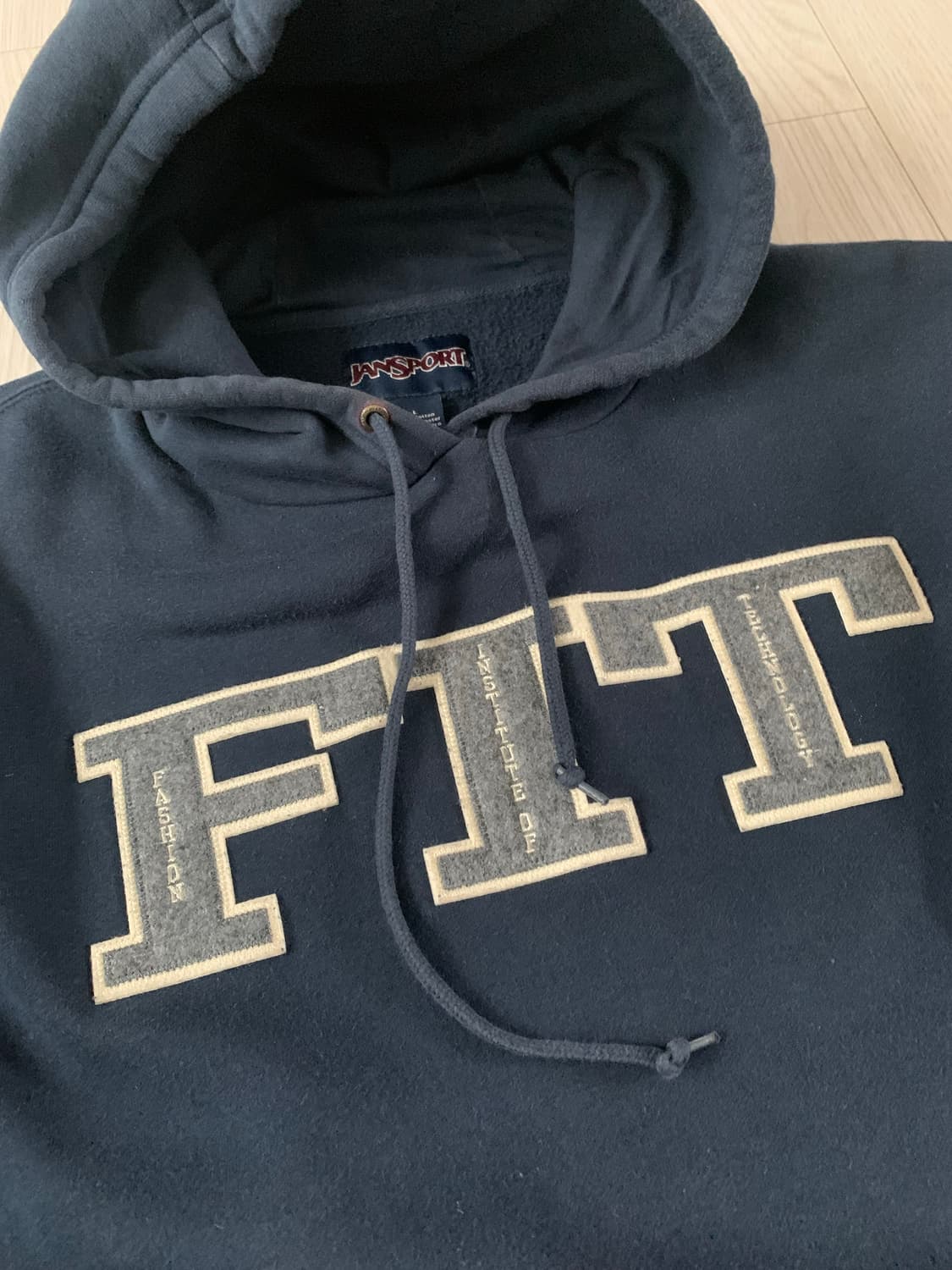 잔스포츠 FITT 후드티 네이비 상품이미지2