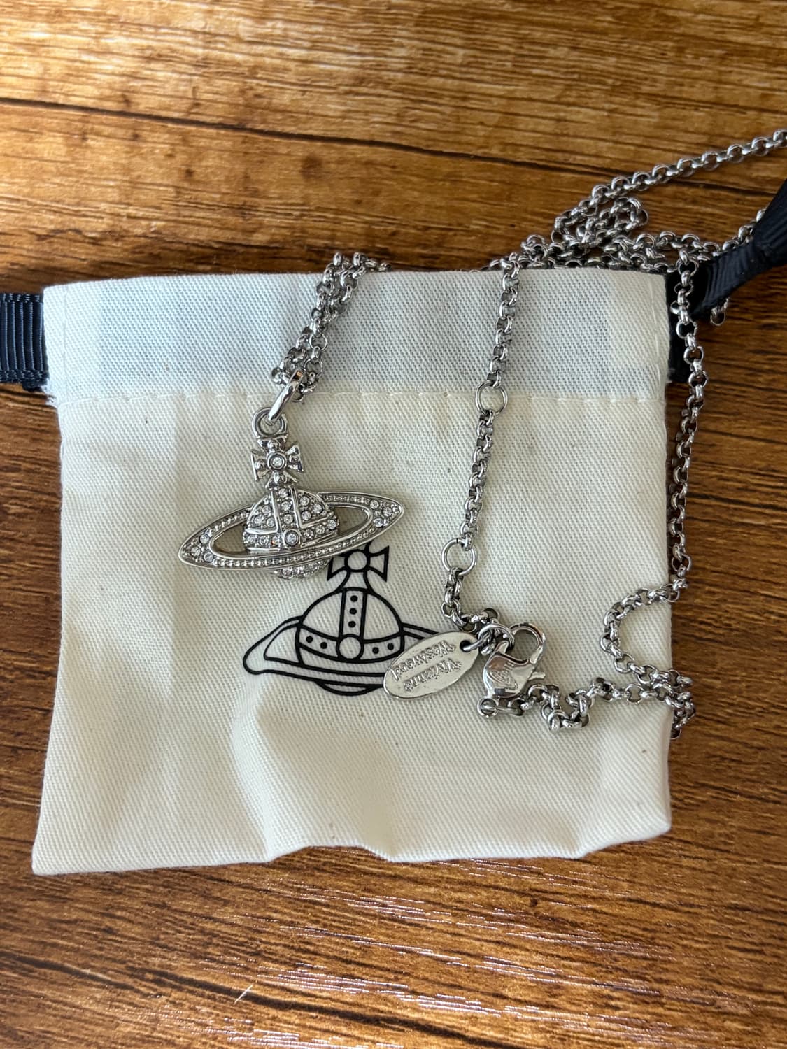 (풀박, 크림구매) 비비안 웨스트우드 미니 바스 릴리프 펜던트 실버 상품이미지3