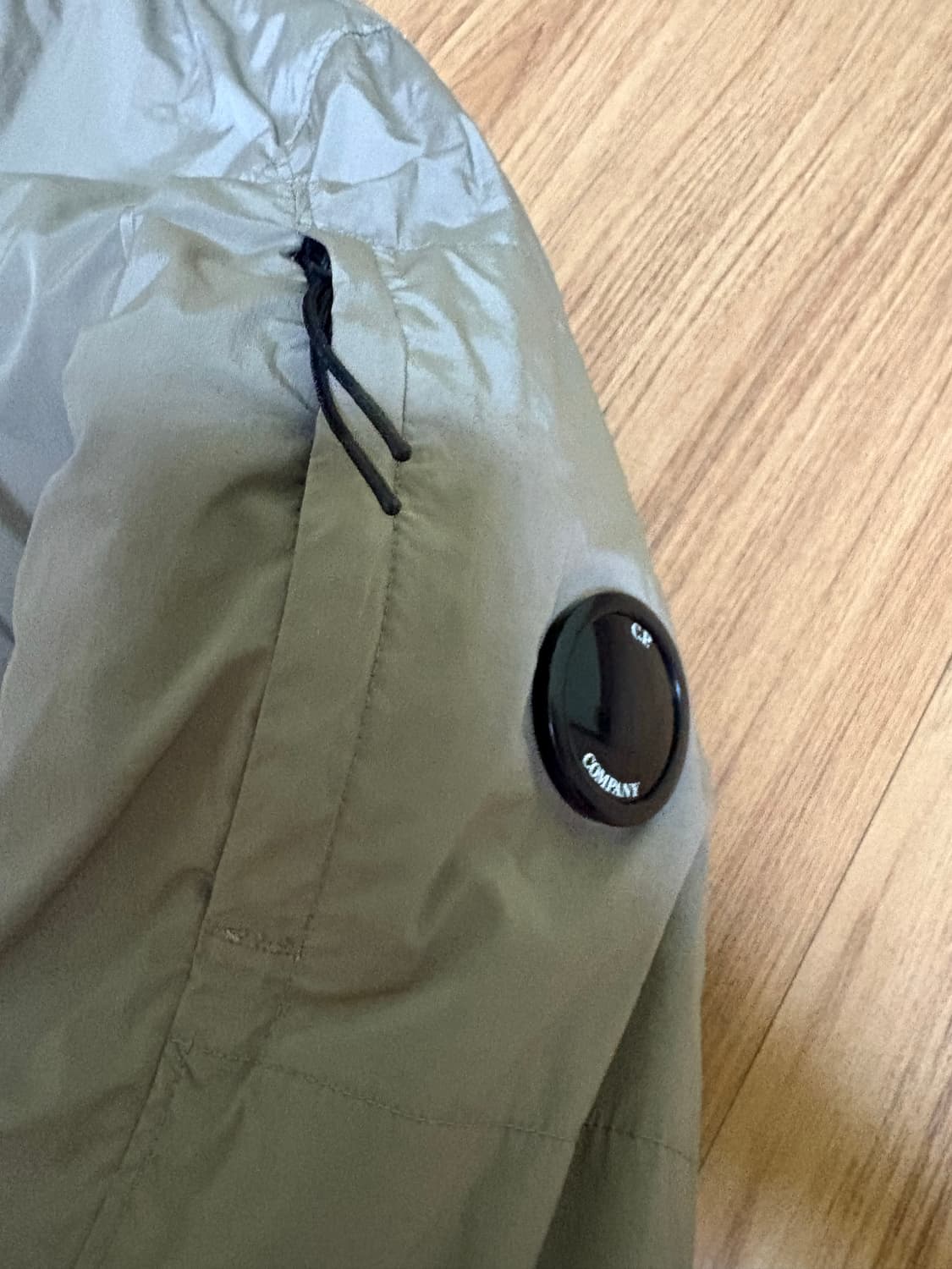 Cp컴퍼니 나이크라 롱패딩 자켓 M 상품이미지2