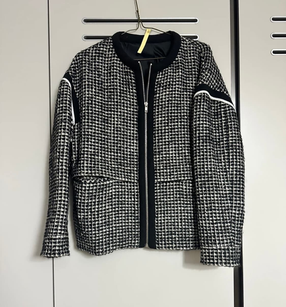 트위드 블랙 봄버자켓 상품이미지1