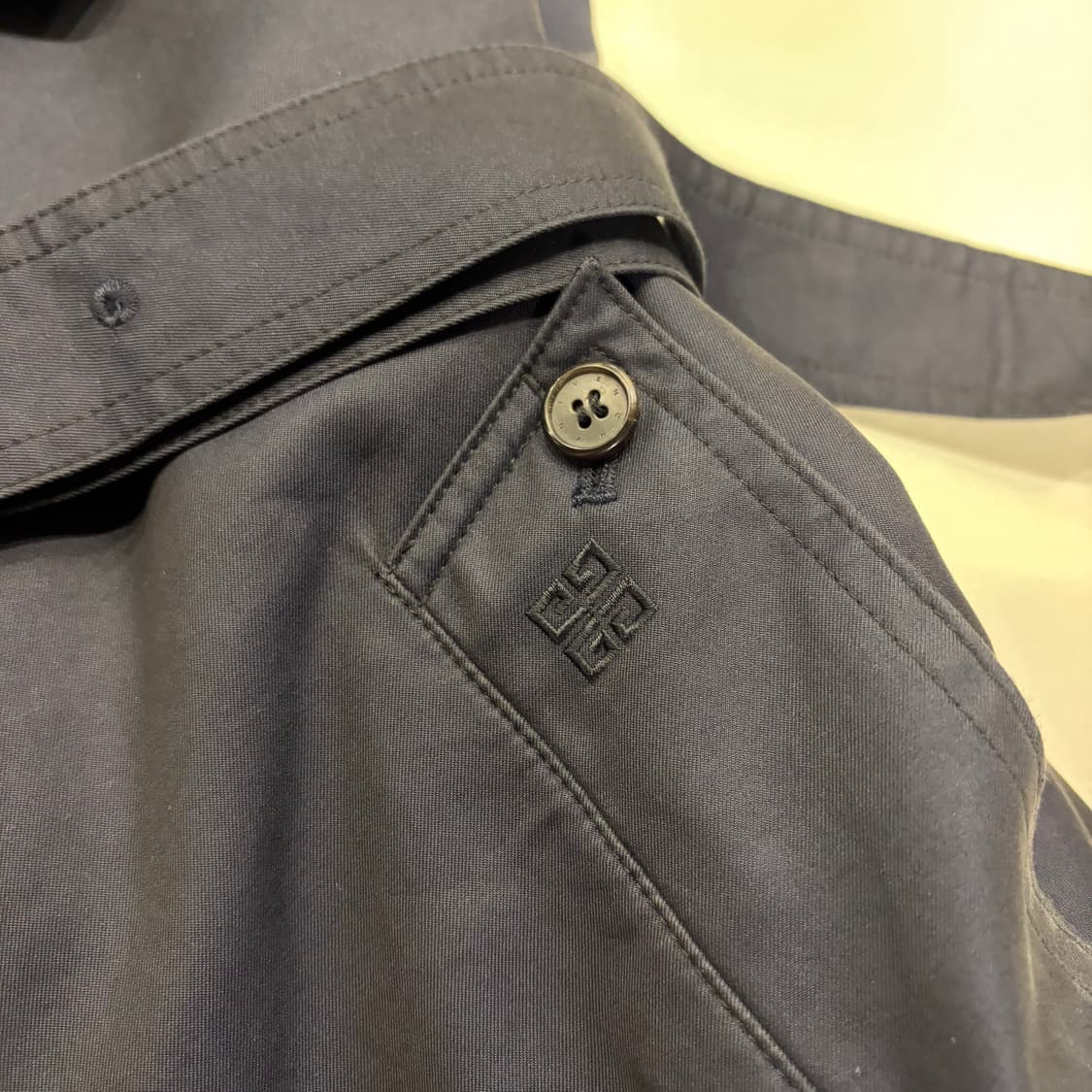 [100] 00s 지방시 빈티지 벨트 트렌치 코트 B475 상품이미지4