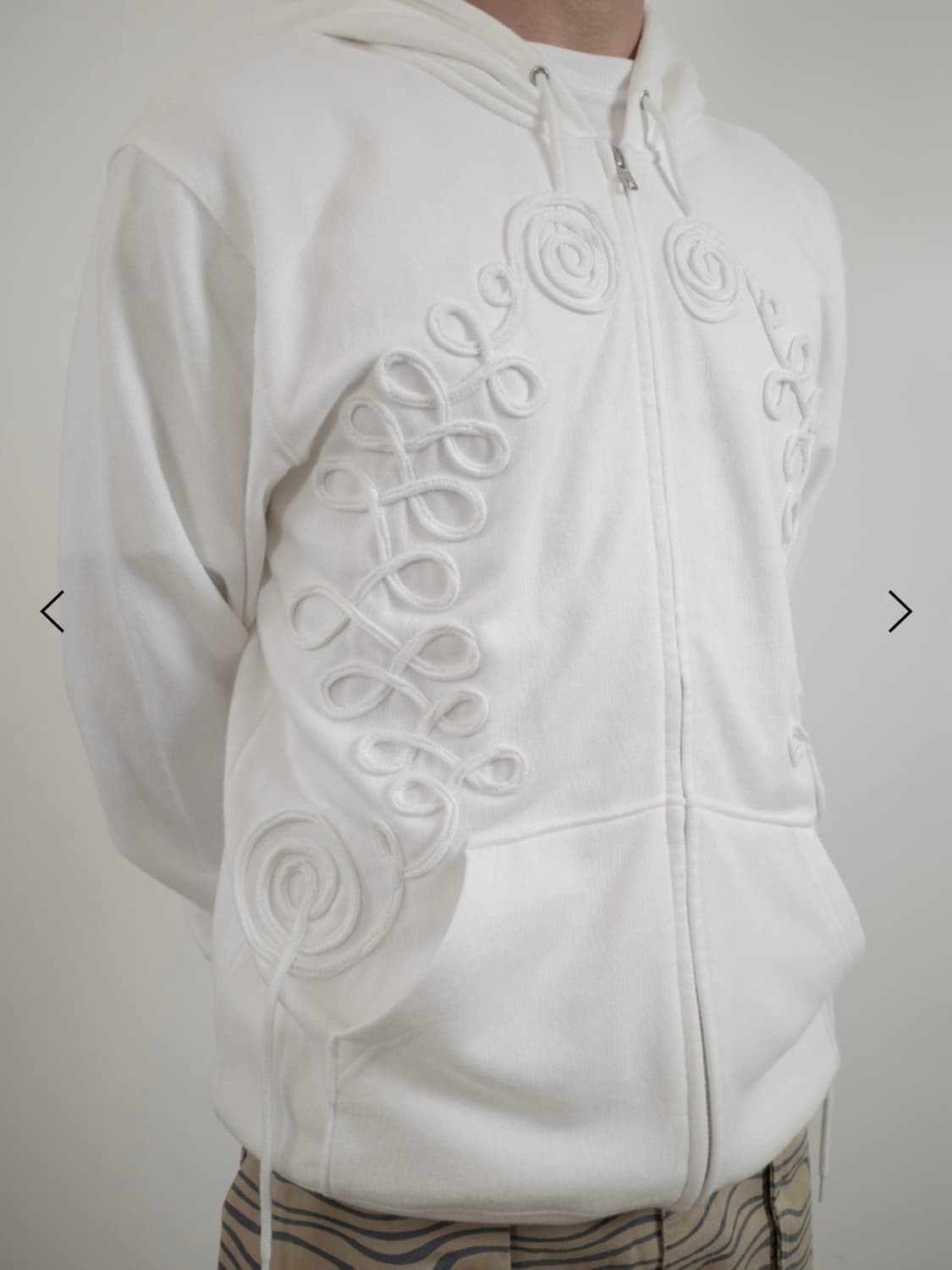 더즌매러 Long String Hoodie (White) L 상품이미지1