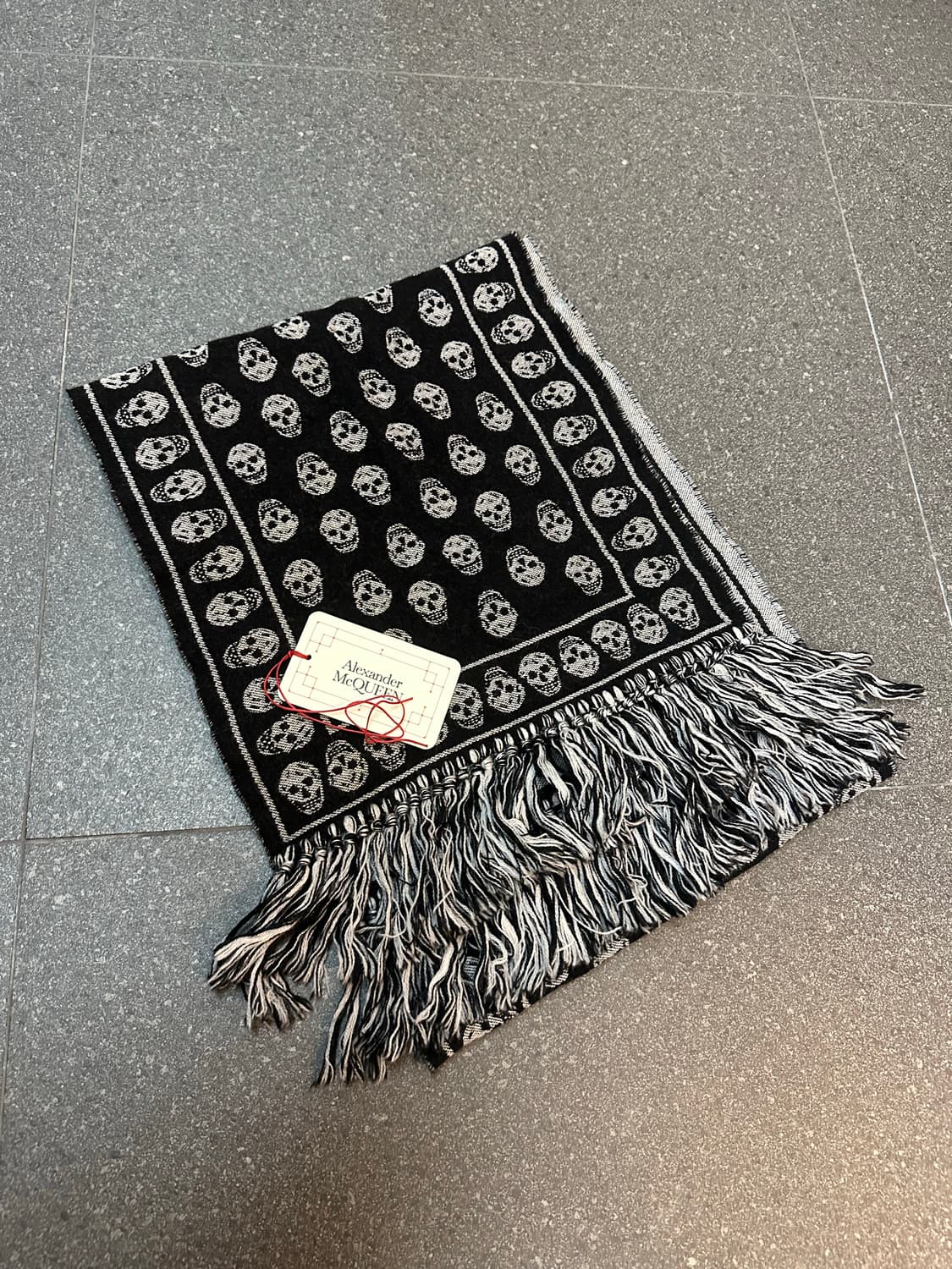 알렉산더맥퀸 머플러 상품이미지1