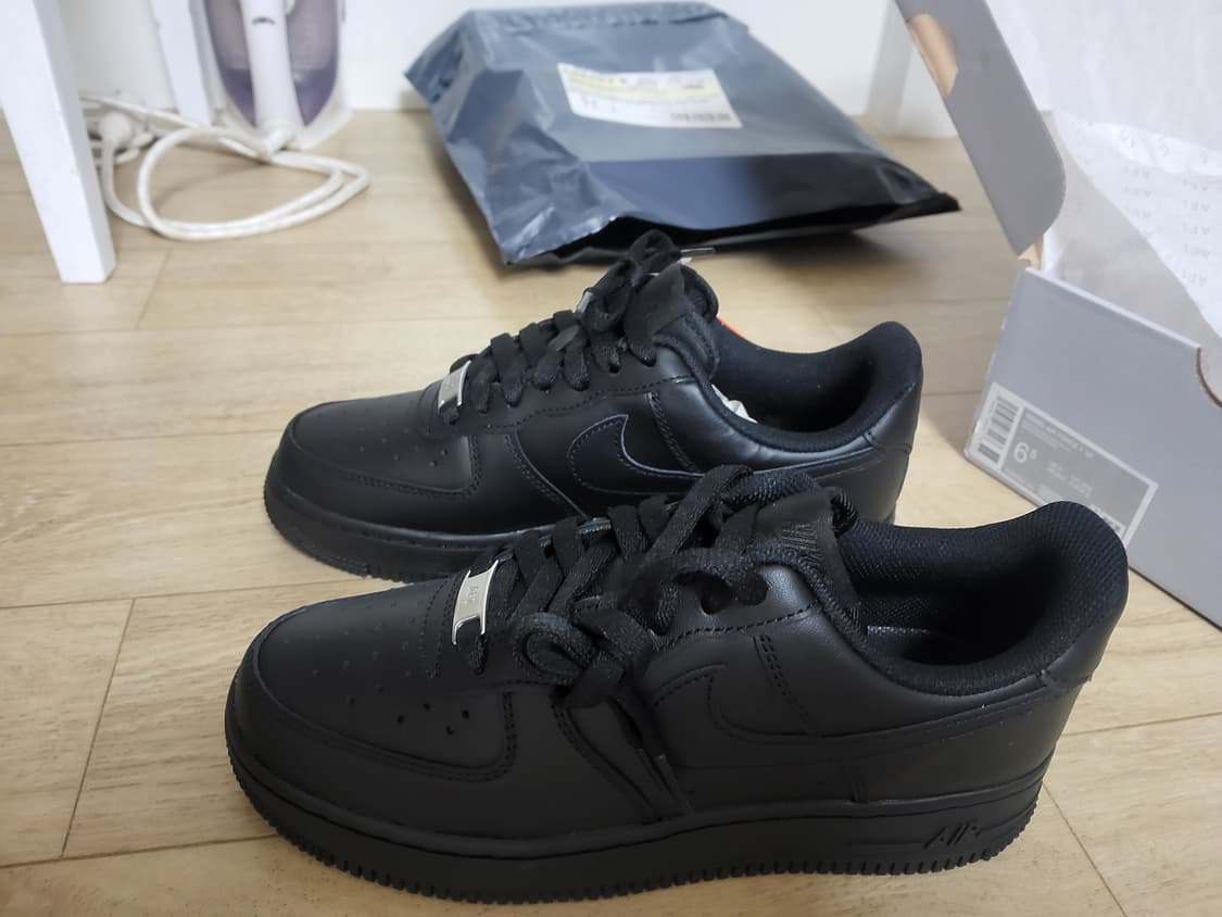 나이키 에어포스 블랙 올검포스 235 상품이미지2