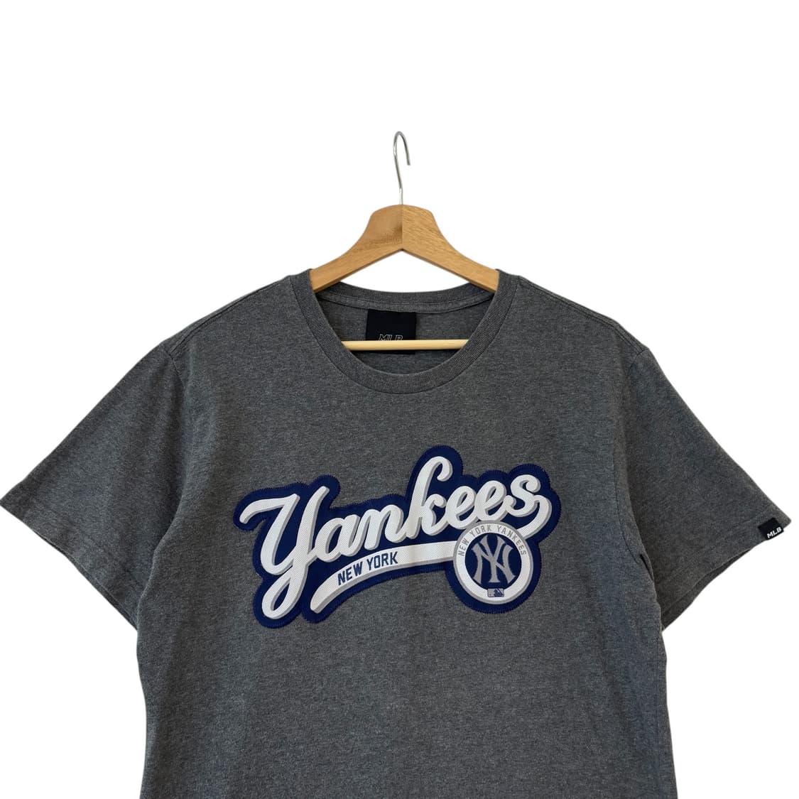 MLB 뉴욕양키스 슬림 핏 반팔 티 상품이미지2