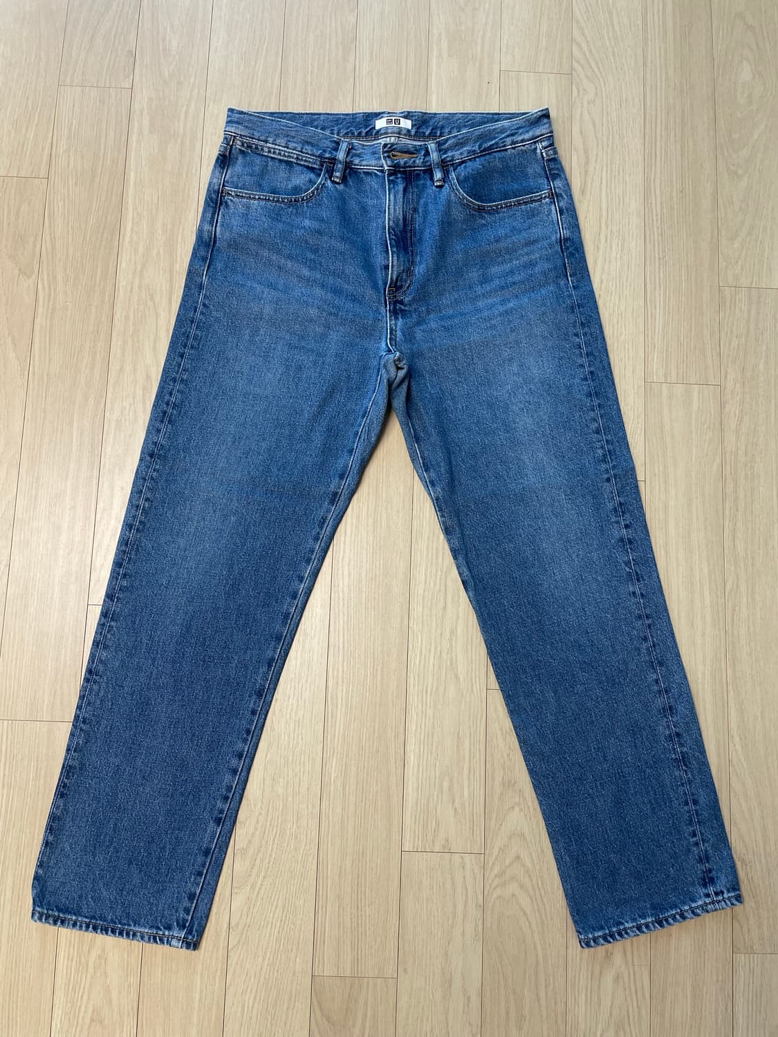 [31] 유니클로u 레귤러피트진 중청 상품이미지1