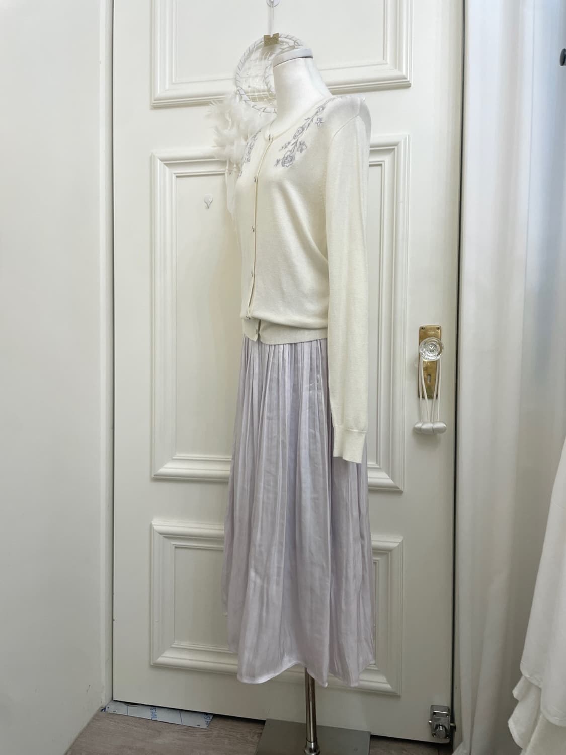 ivory pastel flower embroidery beautiful 상품이미지3