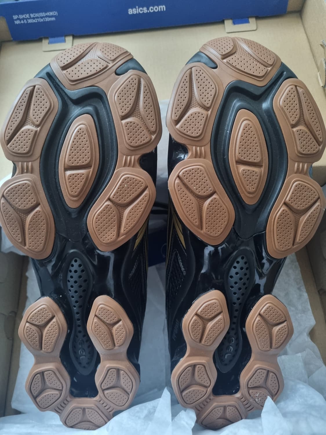 아식스 키코코스타디노브 지엔치아 블랙 브라운 280 상품이미지2