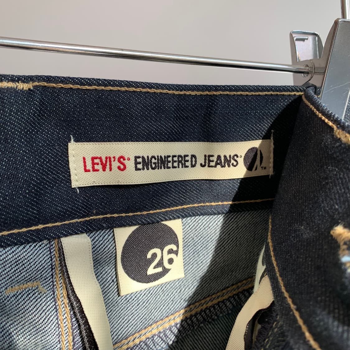 [리바이스] 엔지니어드 진 로우라이즈 데님 스커트 치마 상품이미지6