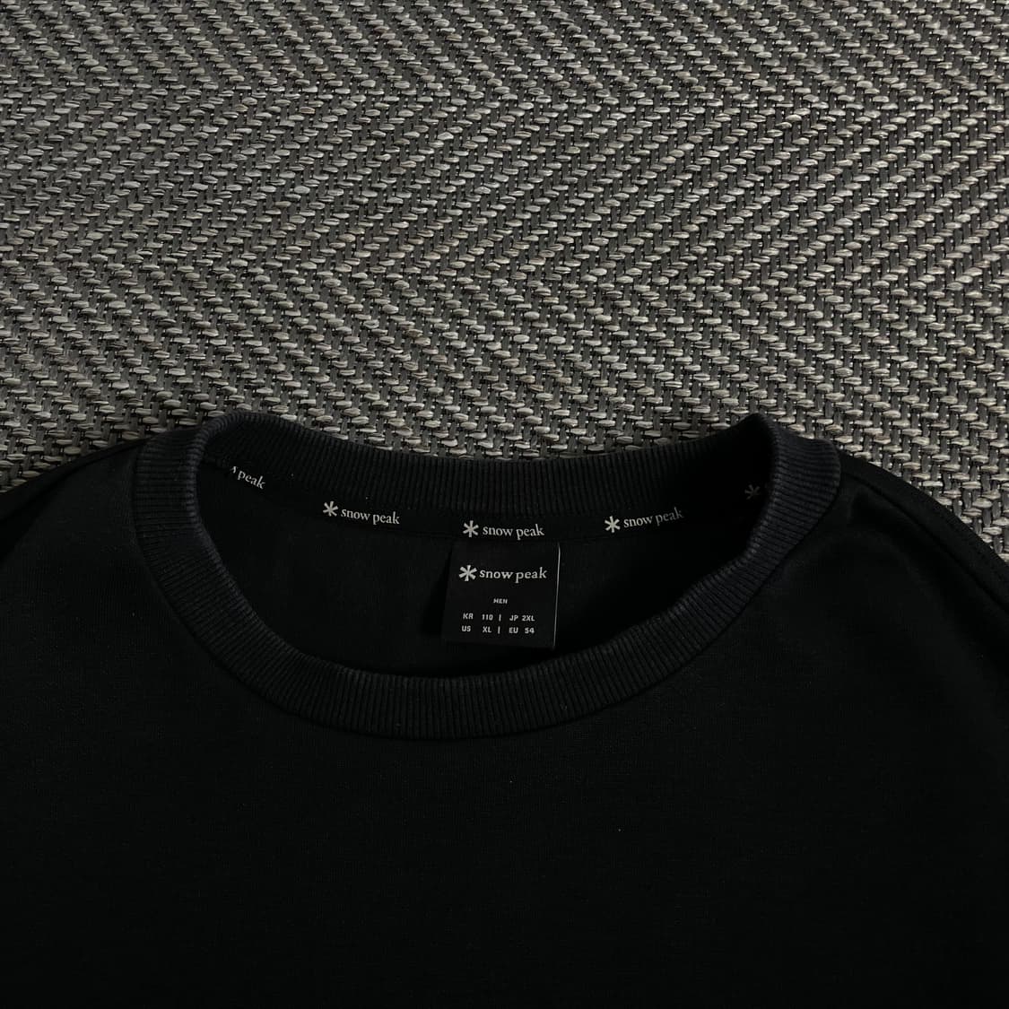 스노우피크 스펠로고 블랙 미니멀 맨투맨y 3029 상품이미지7