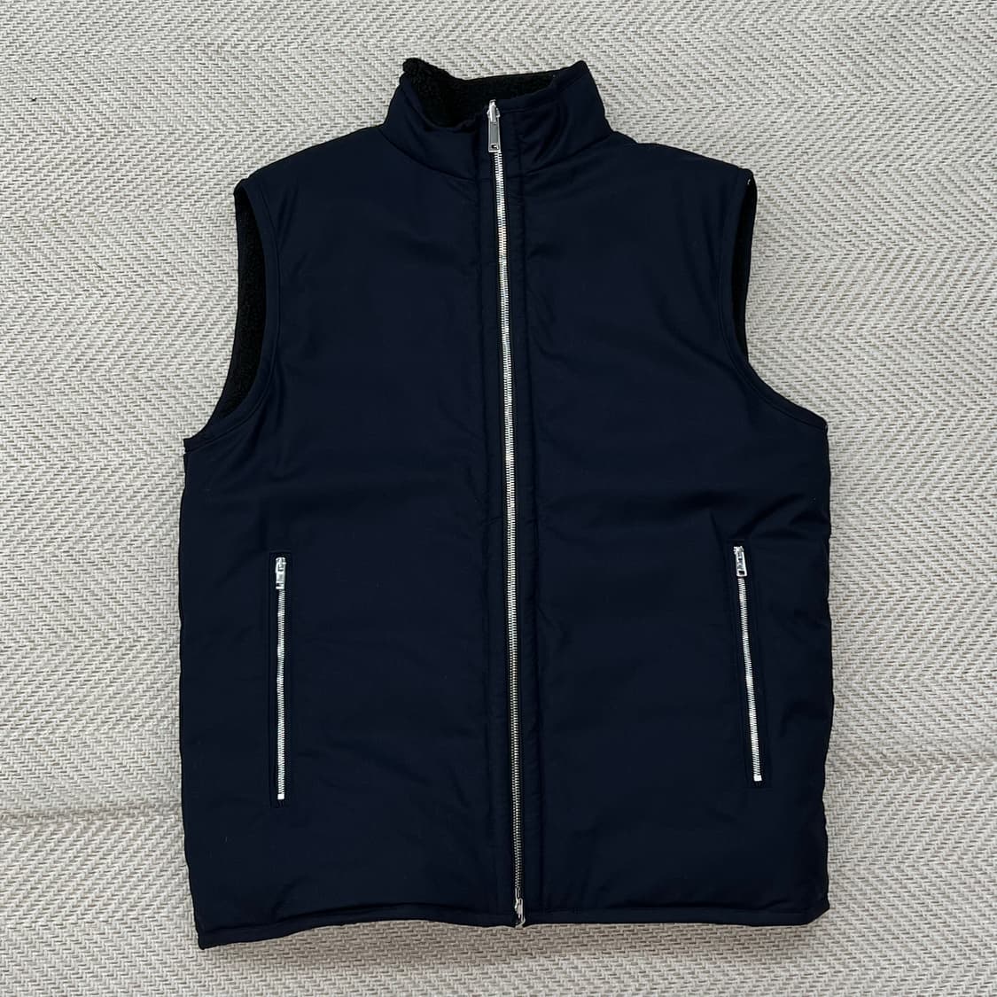 띠어리 리버시블 패딩베스트 r3025 상품이미지1