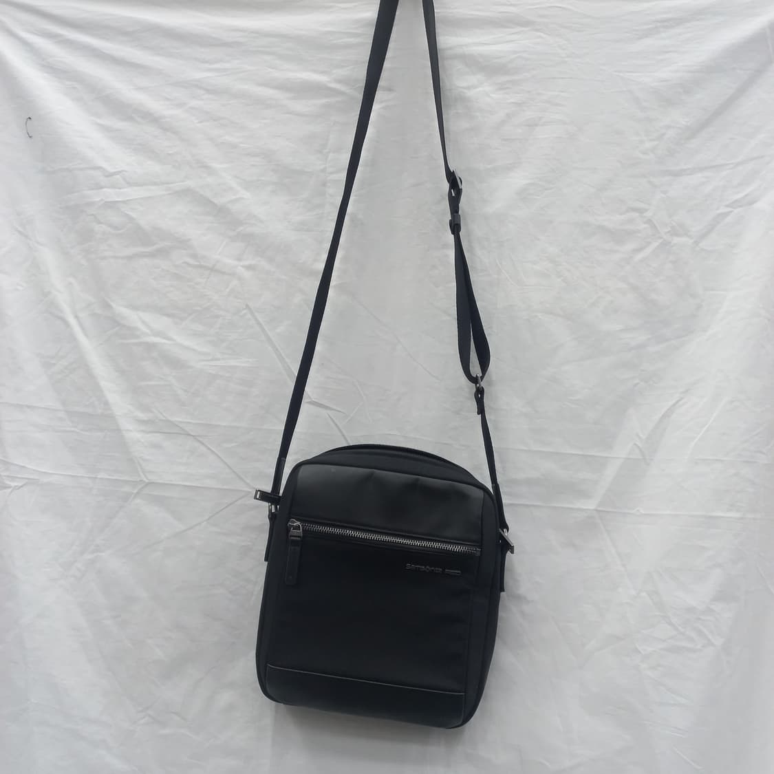 쌤소나이트 레드 블랙 크로스백 상품이미지5