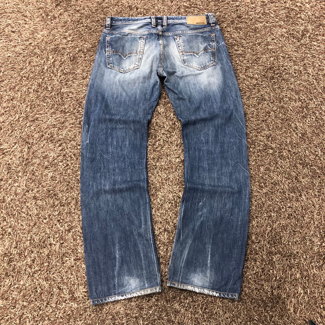 32 디젤 VIKER 워싱 디스 데미지 데님 팬츠 상품이미지3