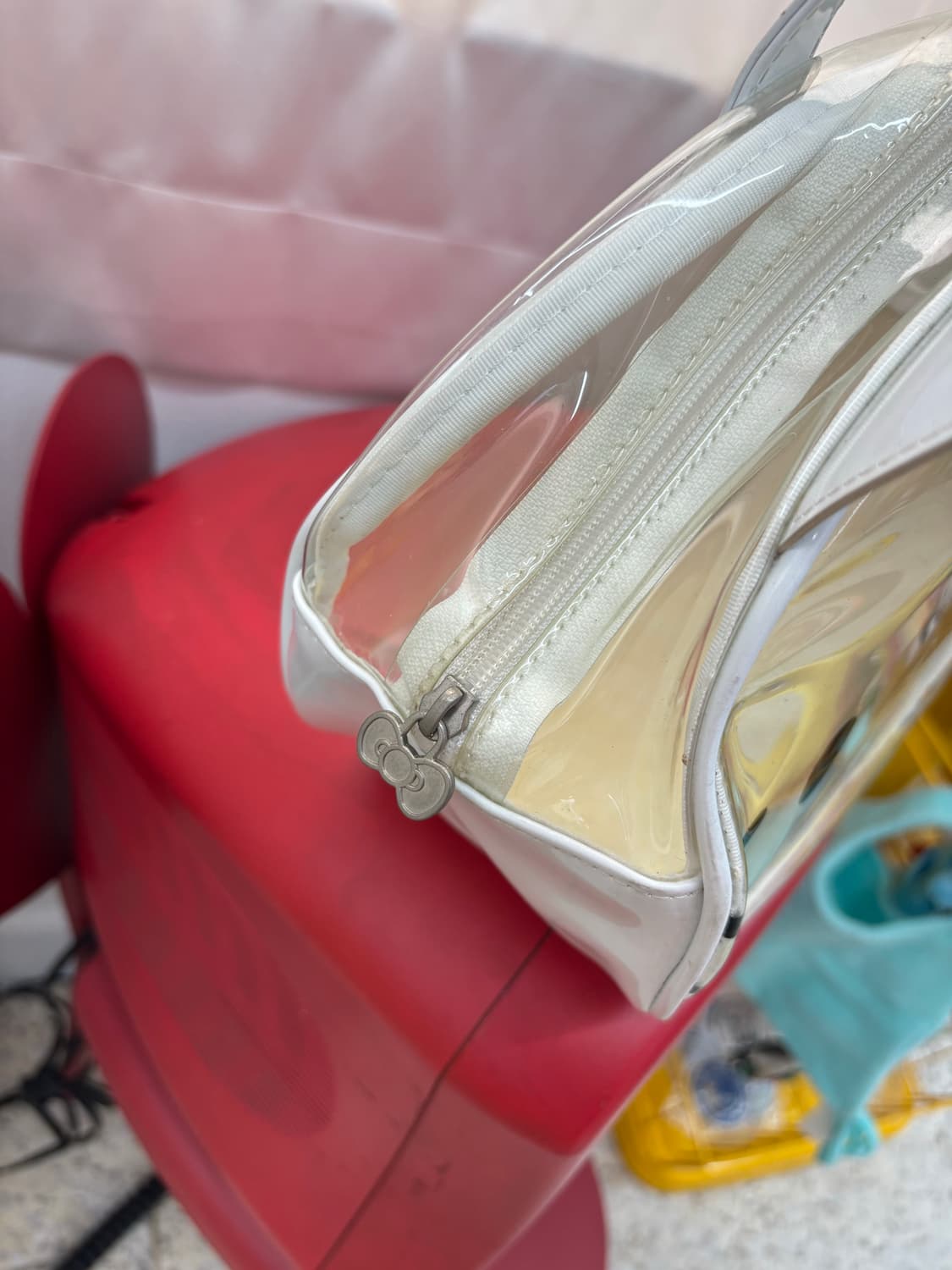 Rare Vintage Clear Hello Kitty Face Bag 상품이미지3