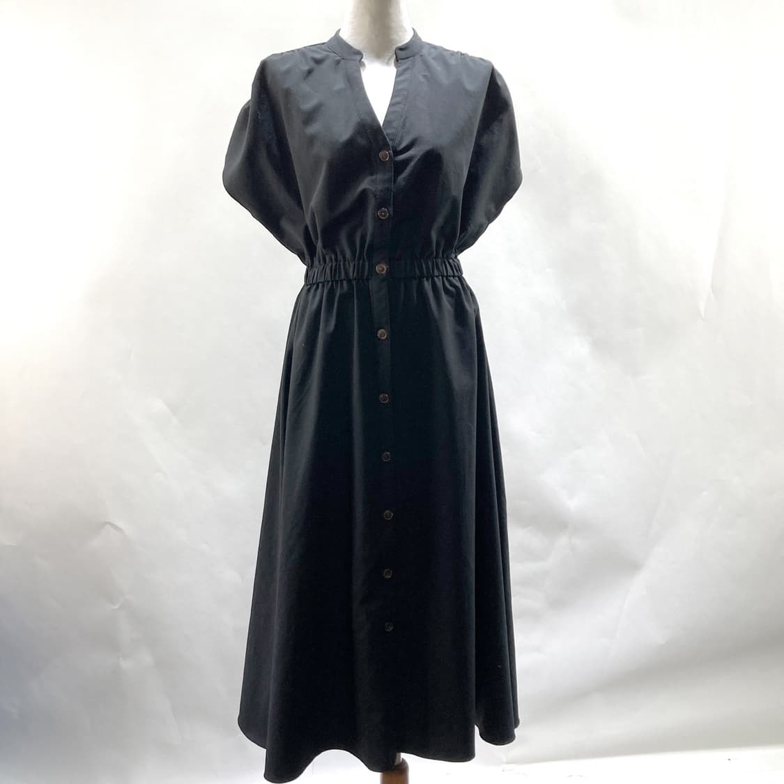 pearl 민소매 단추 허리밴딩 롱원피스 블랙 F  상품이미지1