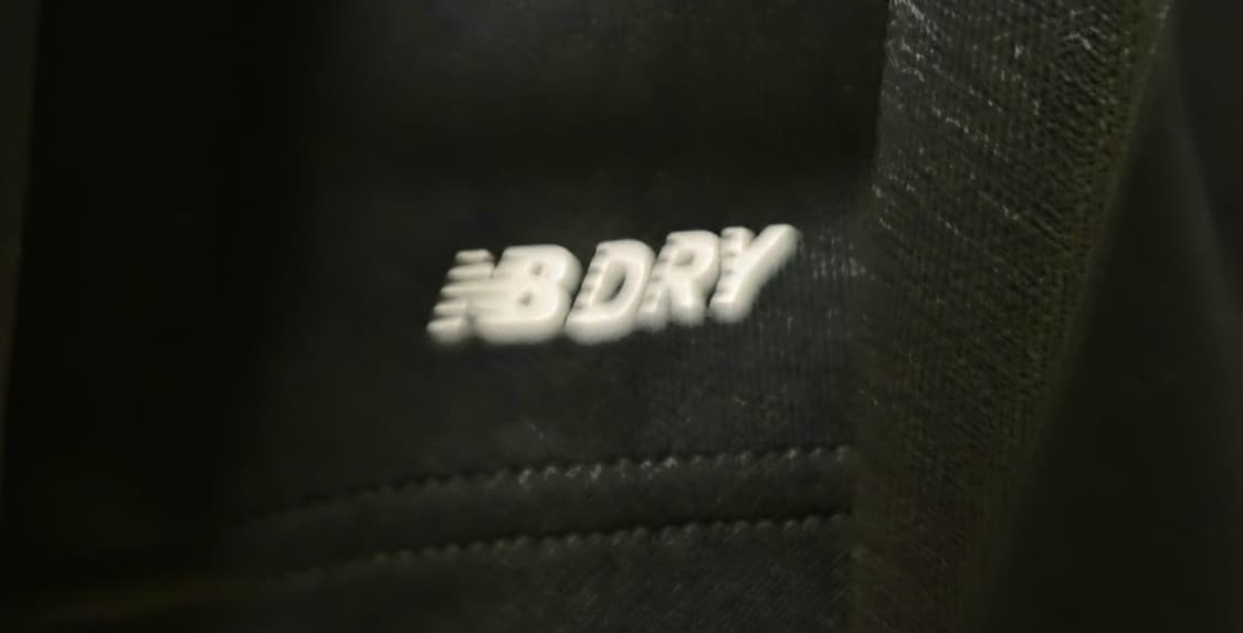 정품 뉴발란스 블랙 하프집업 기능성 긴팔티100.105 상품이미지4