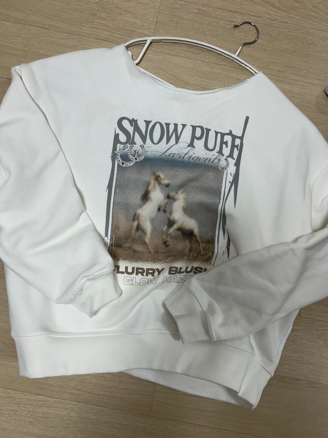 라티젠 홀스 원숄더 스웻셔츠 DUSTY HORSE ONE-SHOULDER 상품이미지3