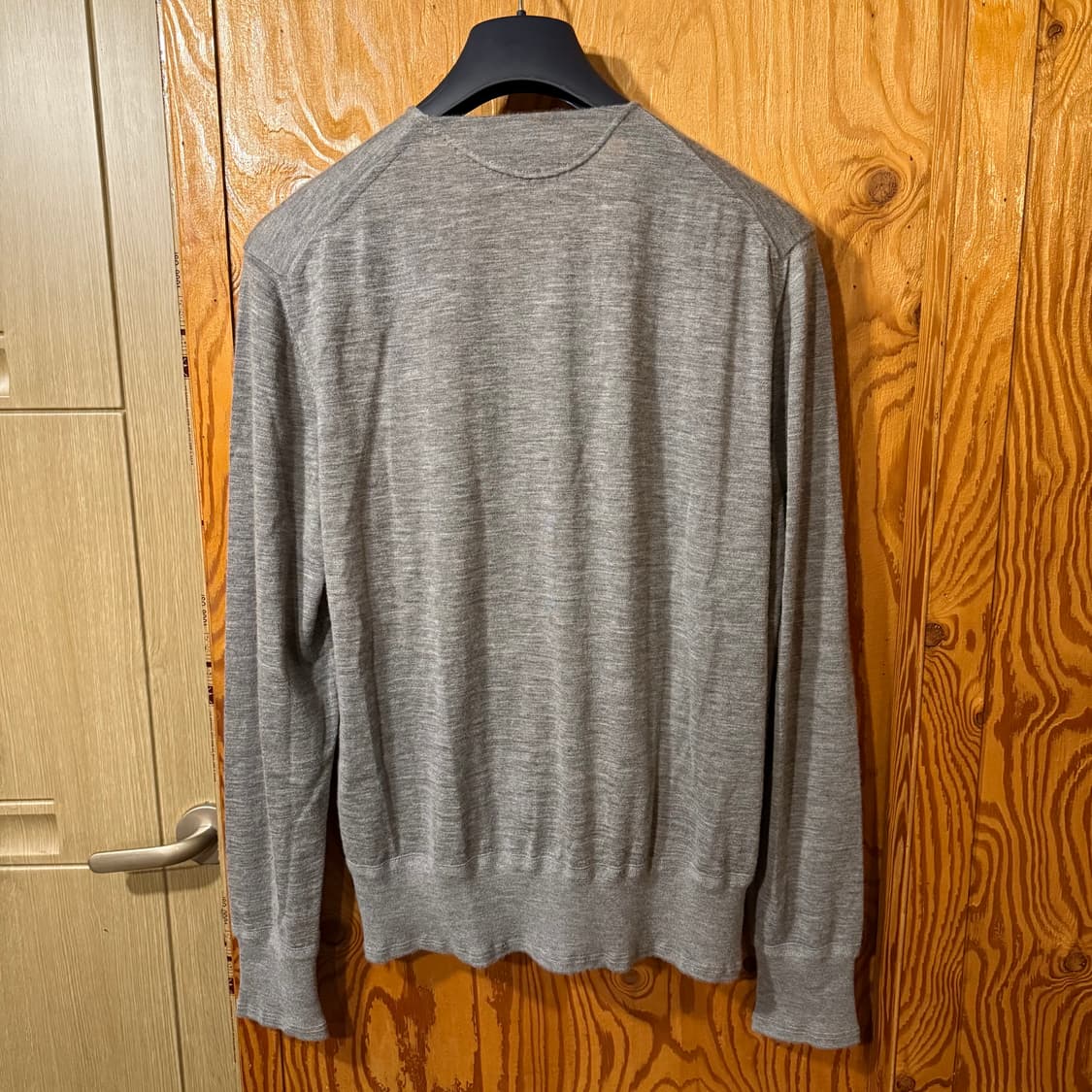 톰포드 캐시미어 100% 헨리넥 니트 셔츠 판매 합니다. 상품이미지8