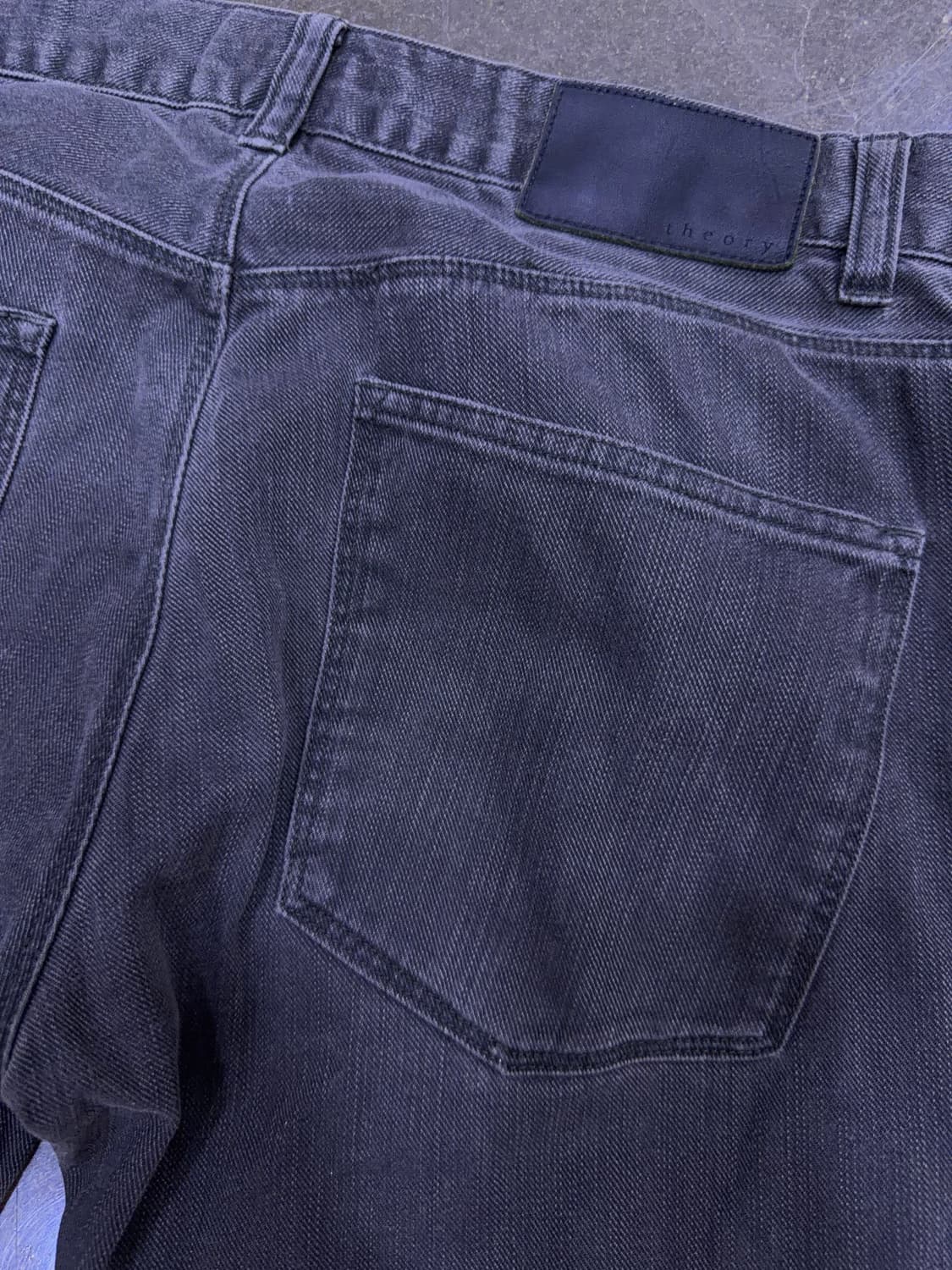 띠어리 라피 슬림핏 그레이 빈티지 워싱 데님팬츠 30 상품이미지9