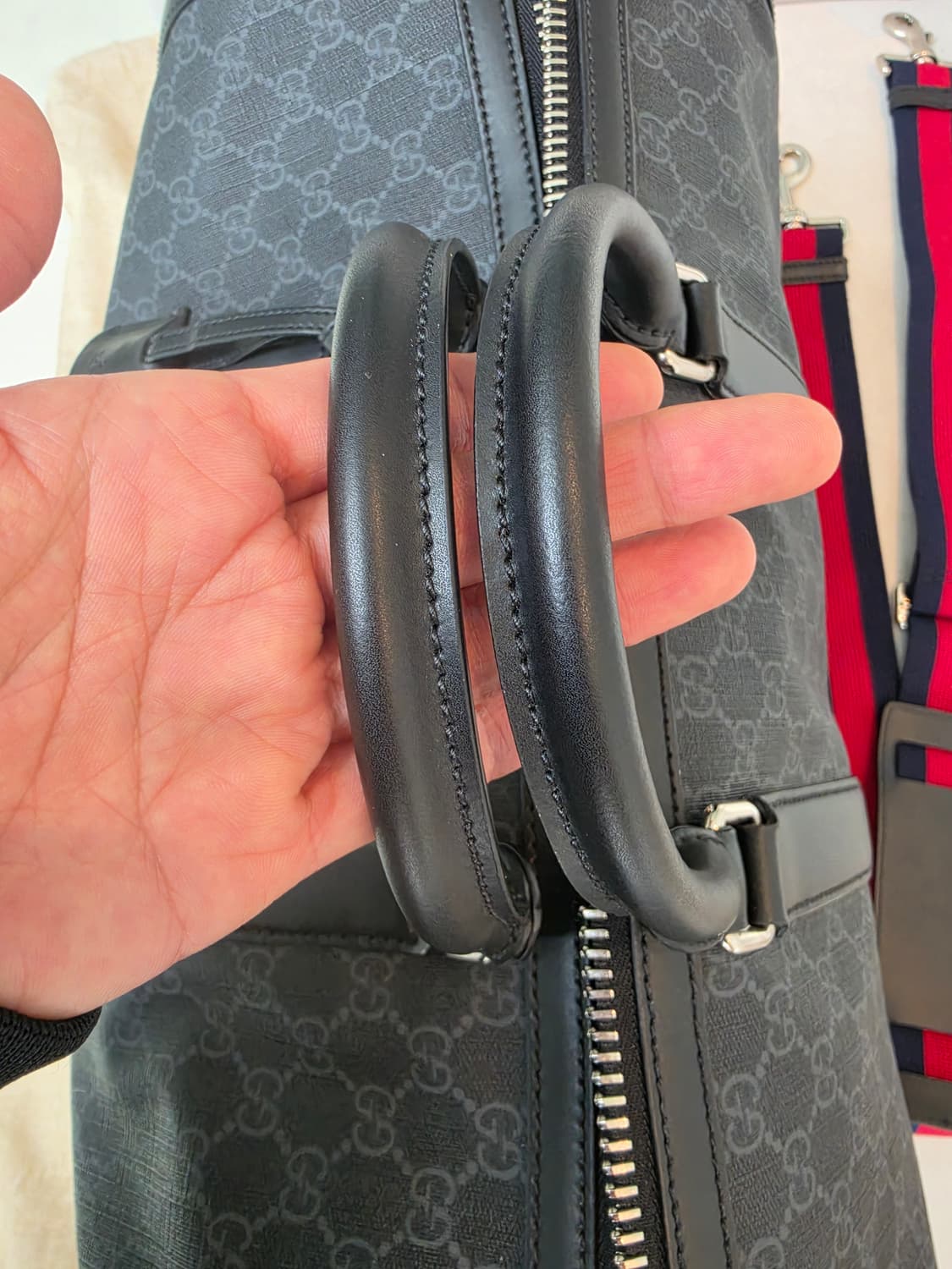 구찌 GG 수프림 캐리온 더플백 새상품급 상품이미지9