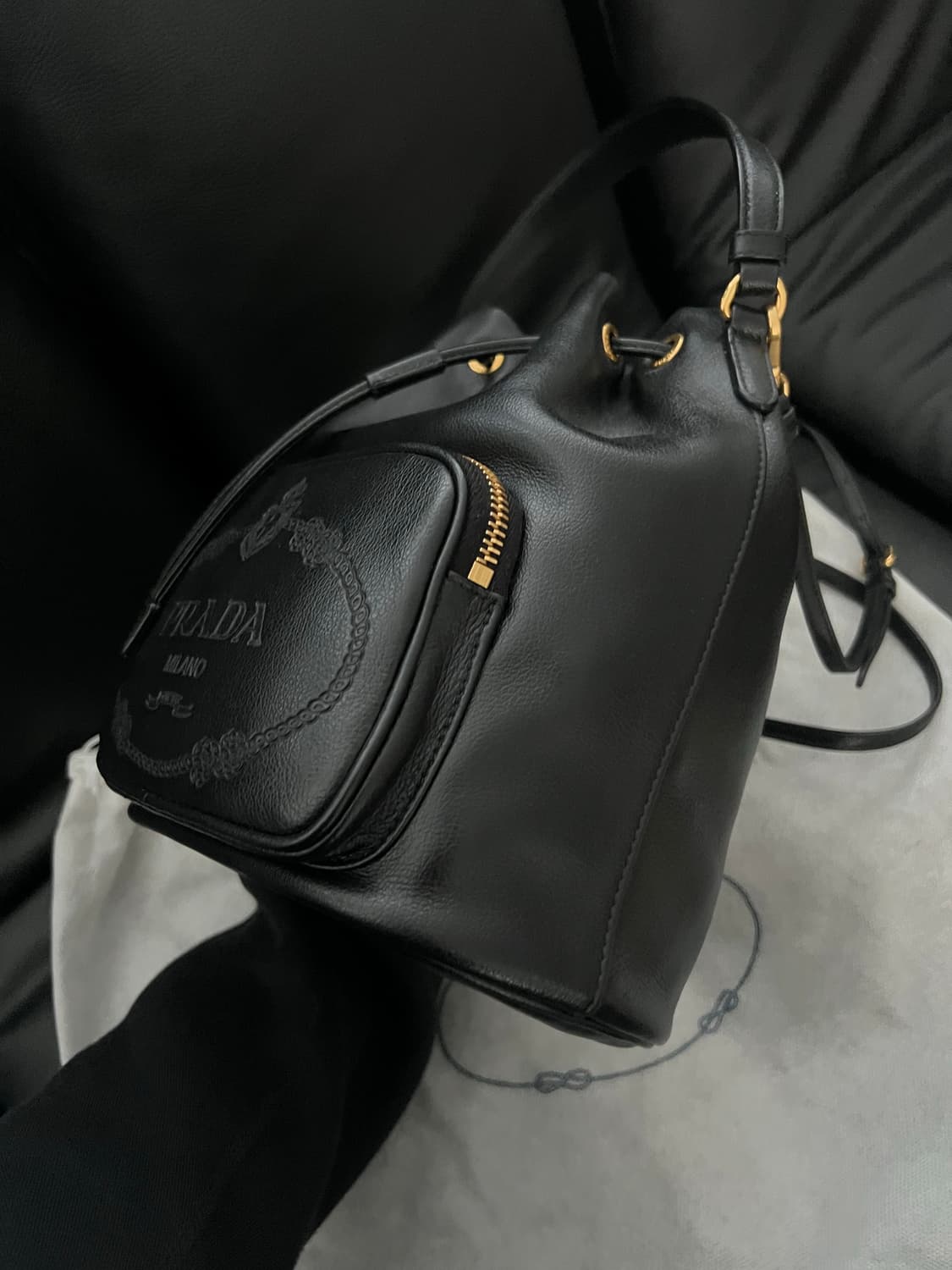 프라다 레더 버팃백 복조리 상품이미지4