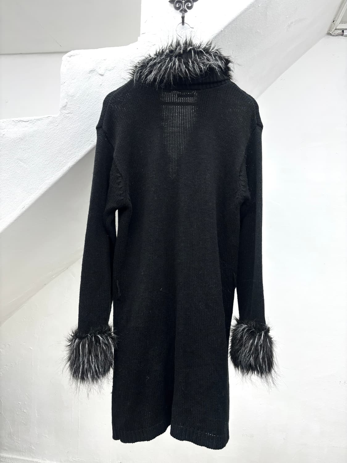 Fur trimmed long knit cardigan   상품이미지5
