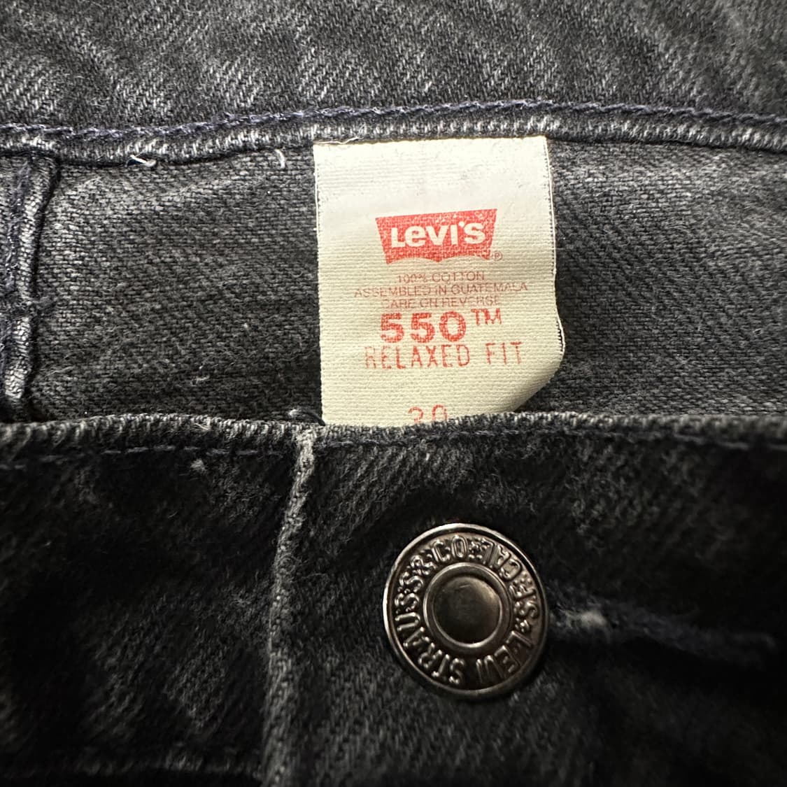 LEVI'S 550 90's black denim shorts 상품이미지4