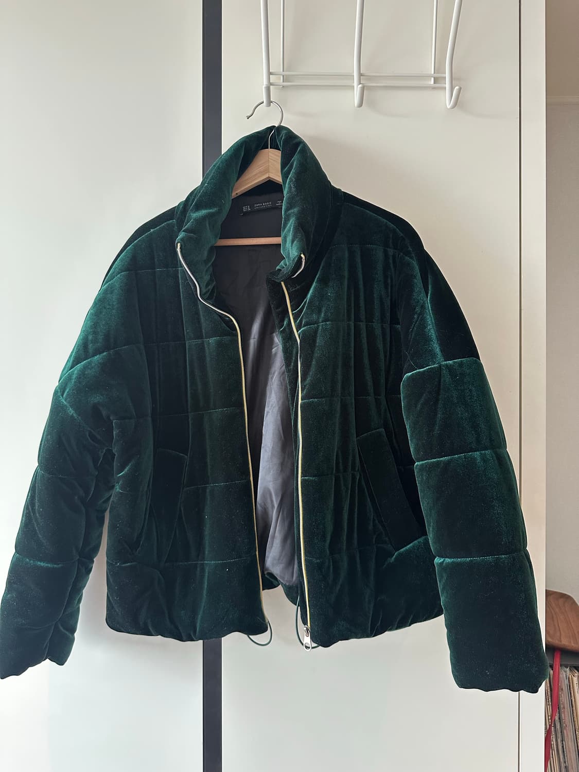 자라 벨벳 패딩 M사이즈 상품이미지1