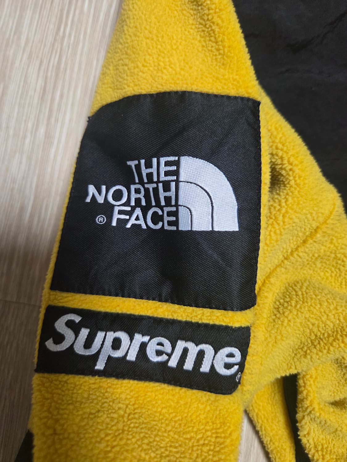 슈프림 노스페이스 콜라보 플리스 옐로우 상품이미지4