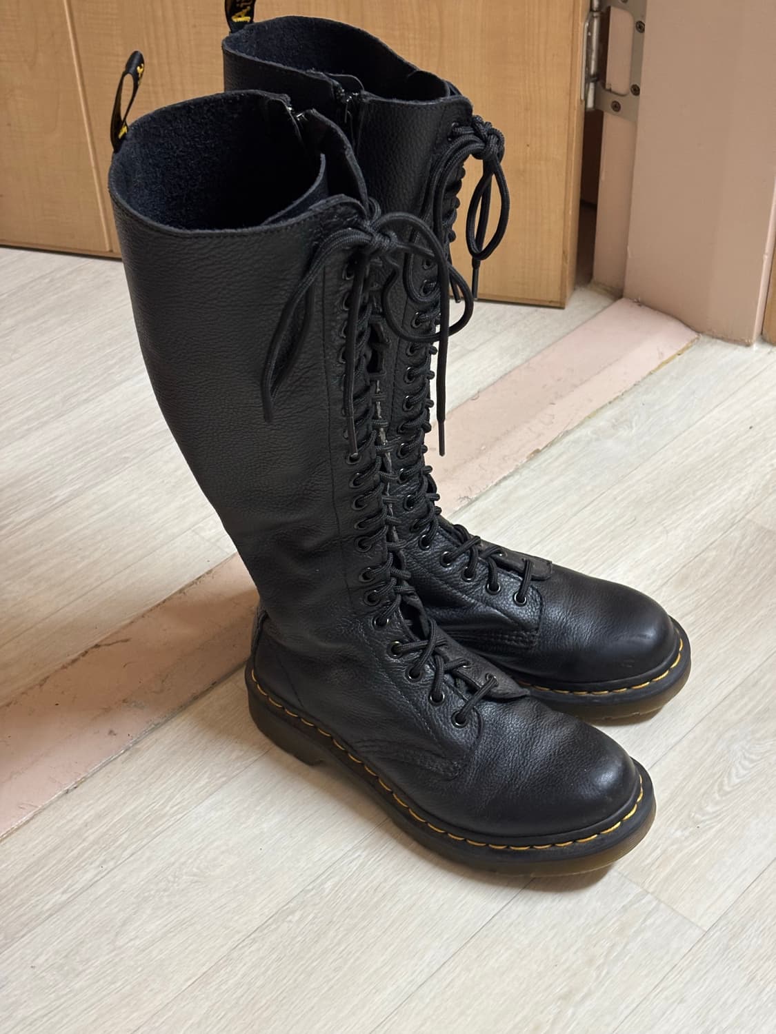 uk5) 닥터마틴 1B60 20홀 상품이미지2