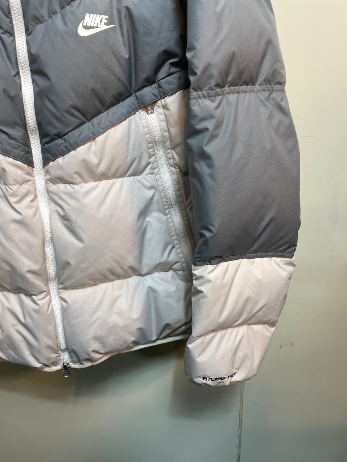 나이키 스톰핏 패딩 상품이미지4