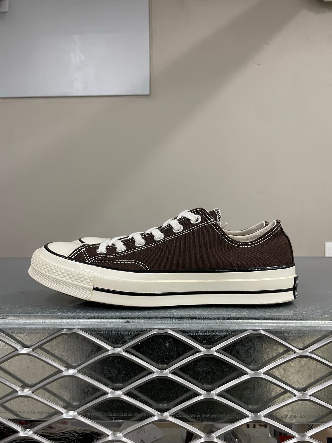 컨버스 척 70 OX 다크 루트 250 상품이미지1