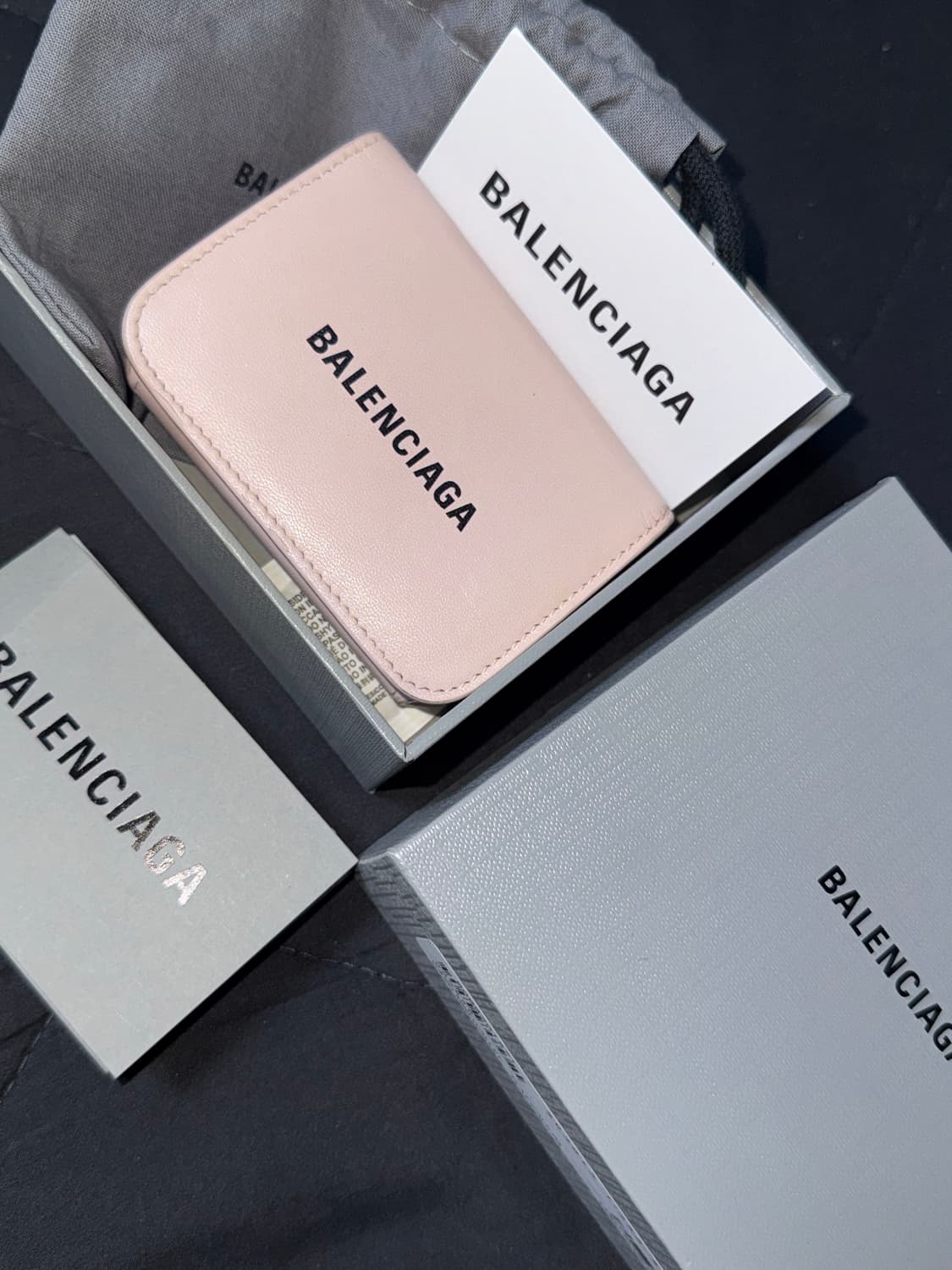 발렌시아가 캐쉬 미니지갑(풀박스) 상품이미지1