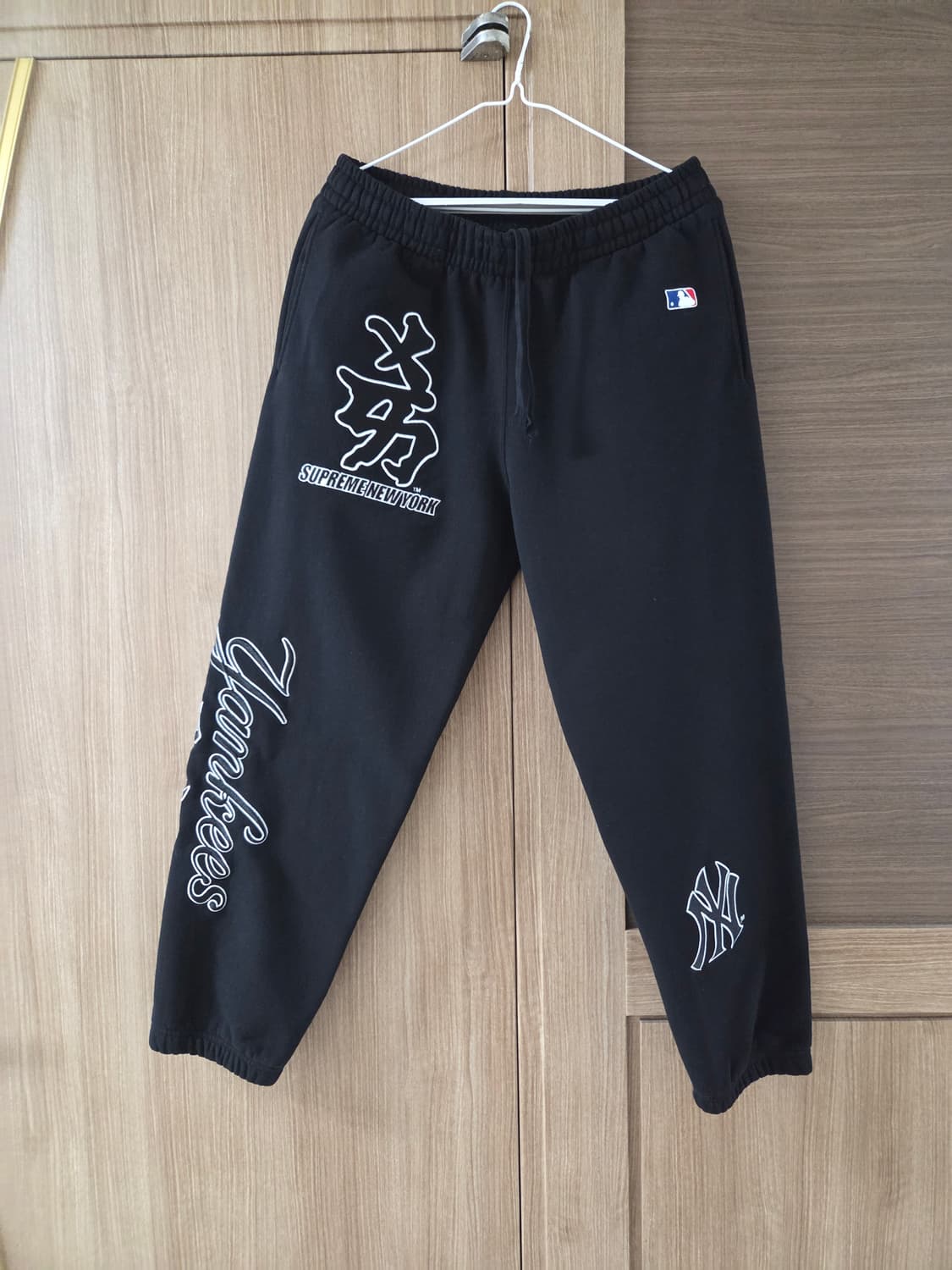 슈프림 뉴욕 mlb 콜라보 바지 상품이미지1