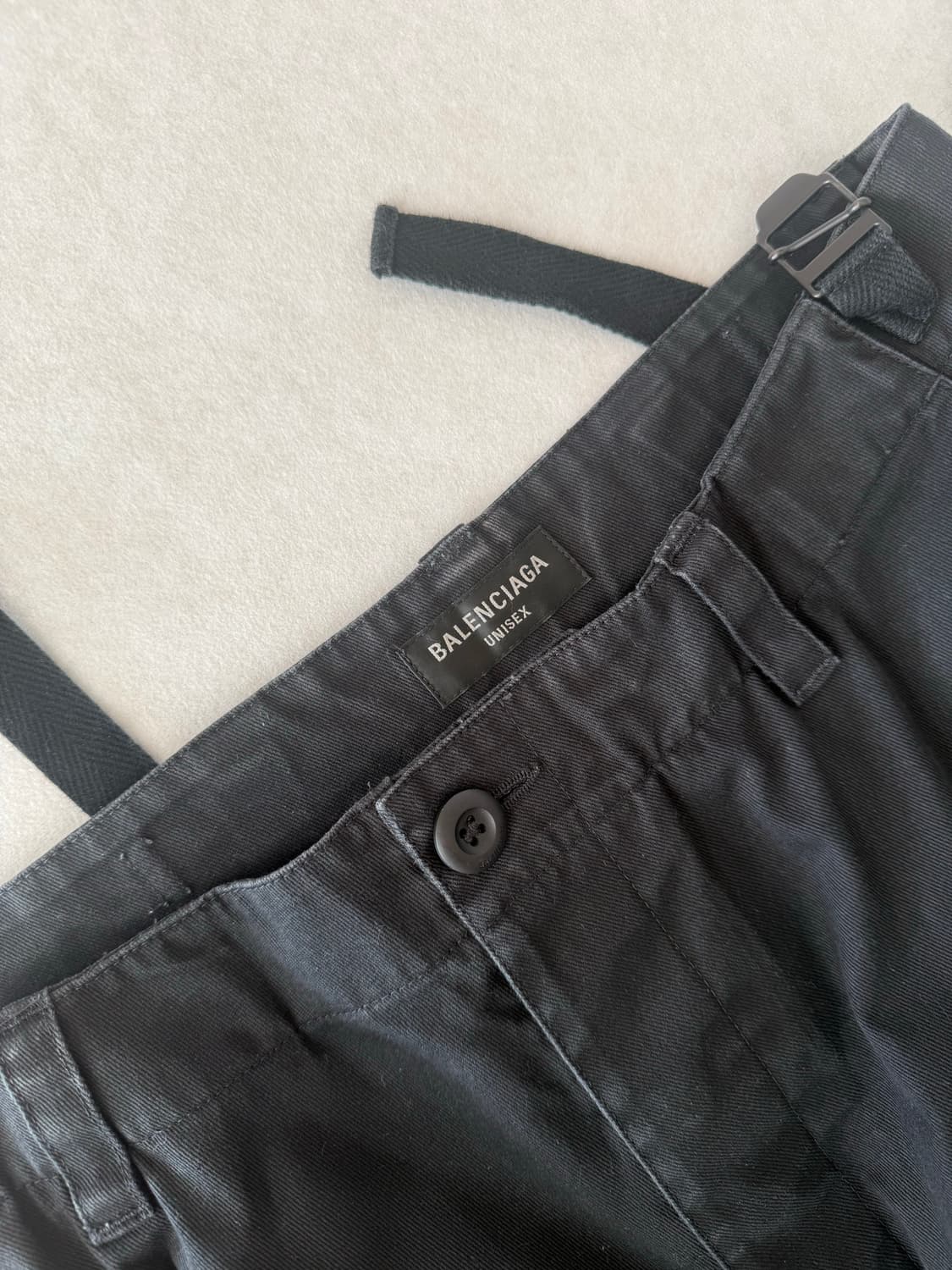 발렌시아가 킥카고 팬츠 블랙 xs 상품이미지3