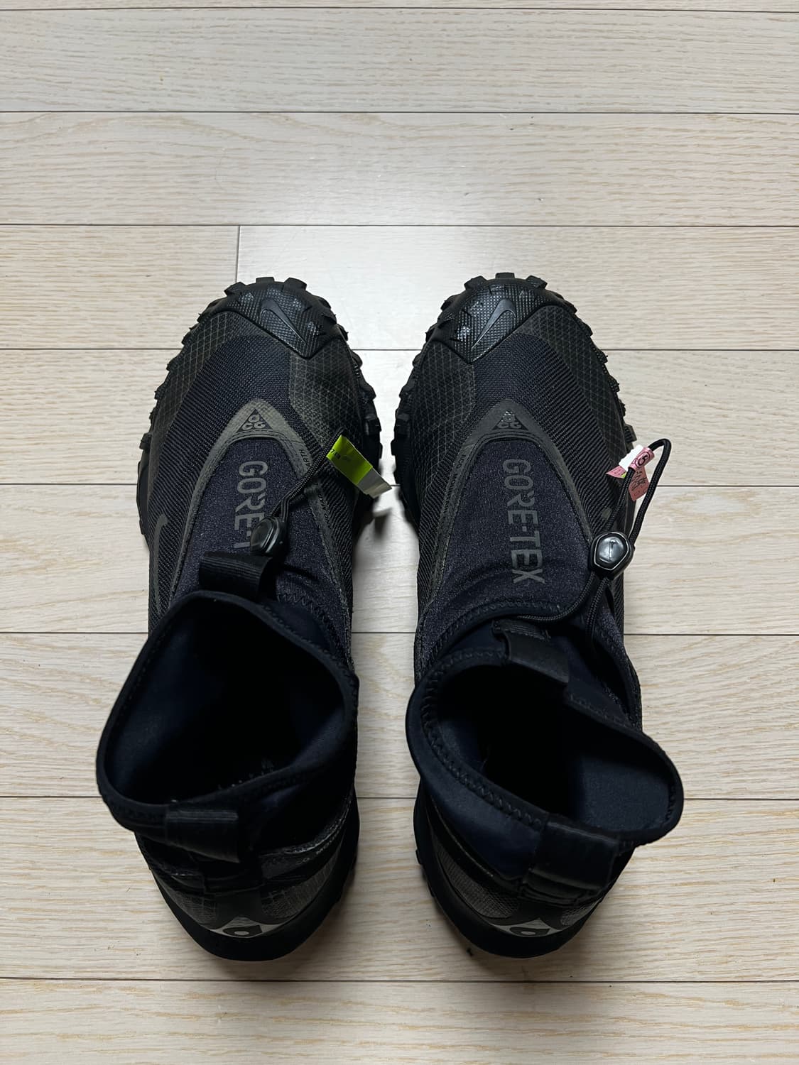 나이키 ACG 마운틴 플라이 고어텍스 270mm 상품이미지1