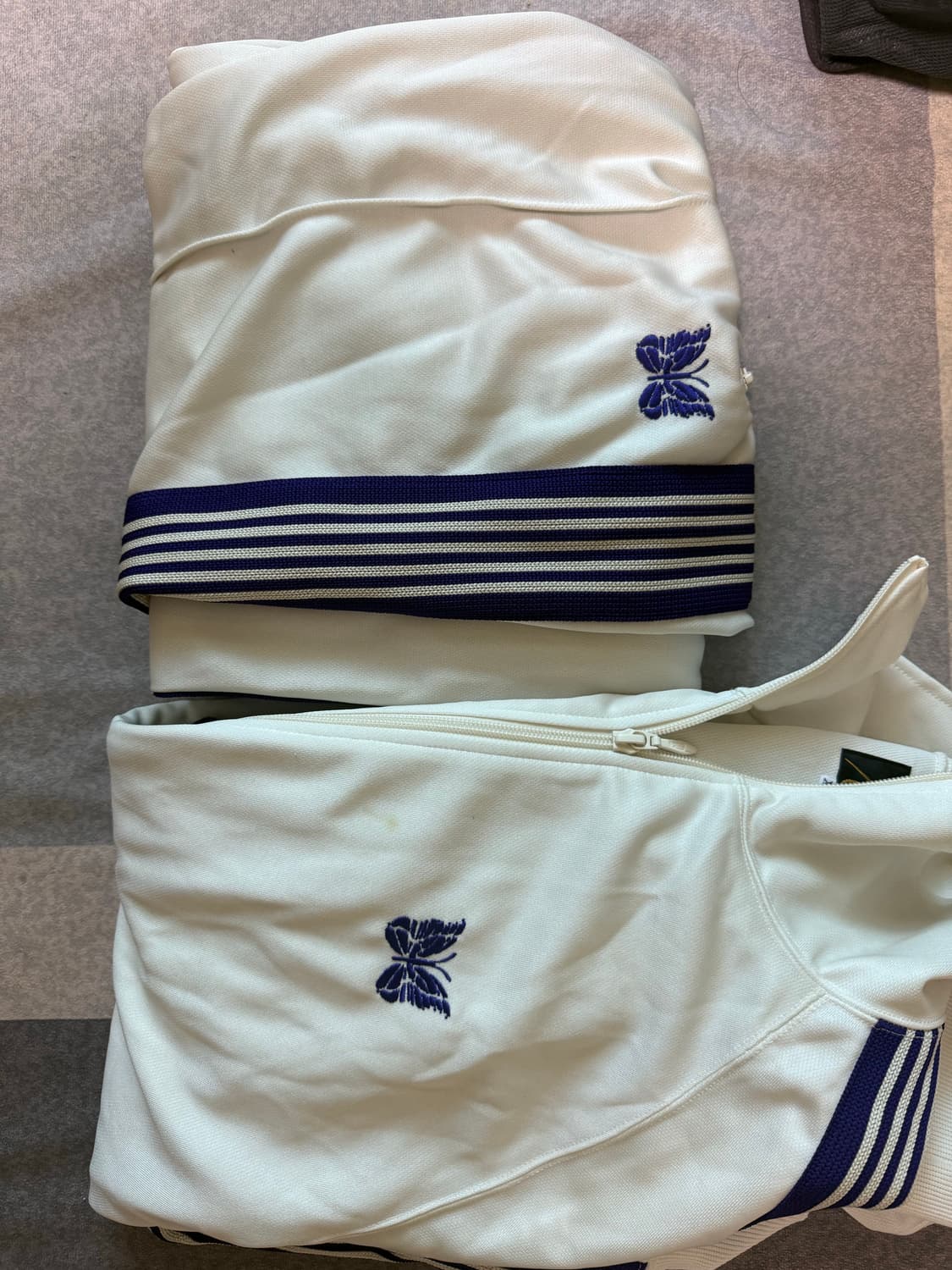 니들스 트랙 셋업 상품이미지1