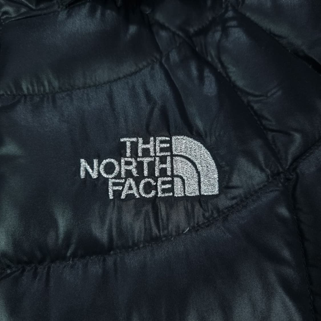 [노스페이스] 구스다운 유광 후드 패딩 베스트 조끼 M17566 상품이미지7