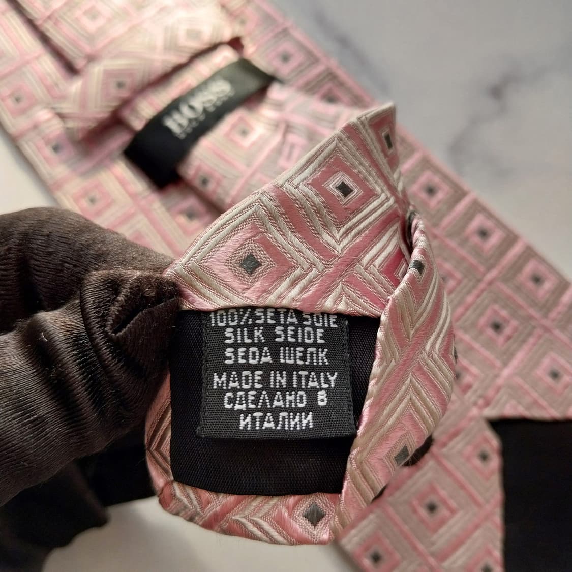 휴고보스 실크 핑크 기하 자카드 넥타이 9.7cm A등급 K1565
 상품이미지10