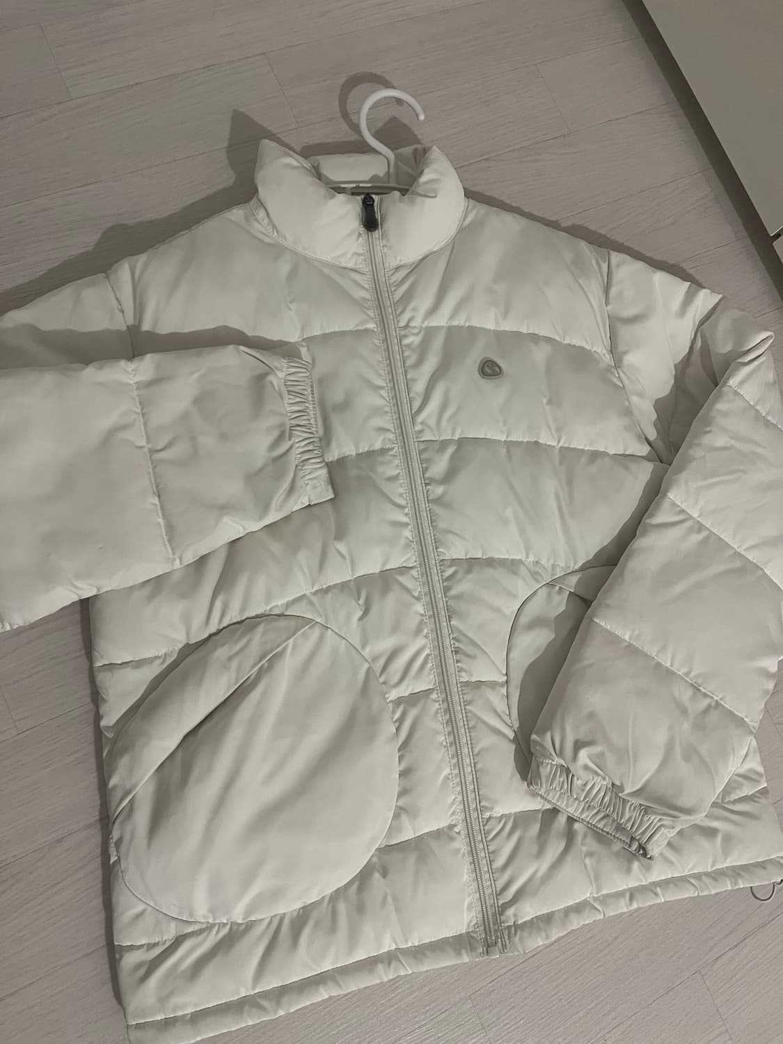 코이세이오 00 경량 패딩 아이보리 흰색 상품이미지1