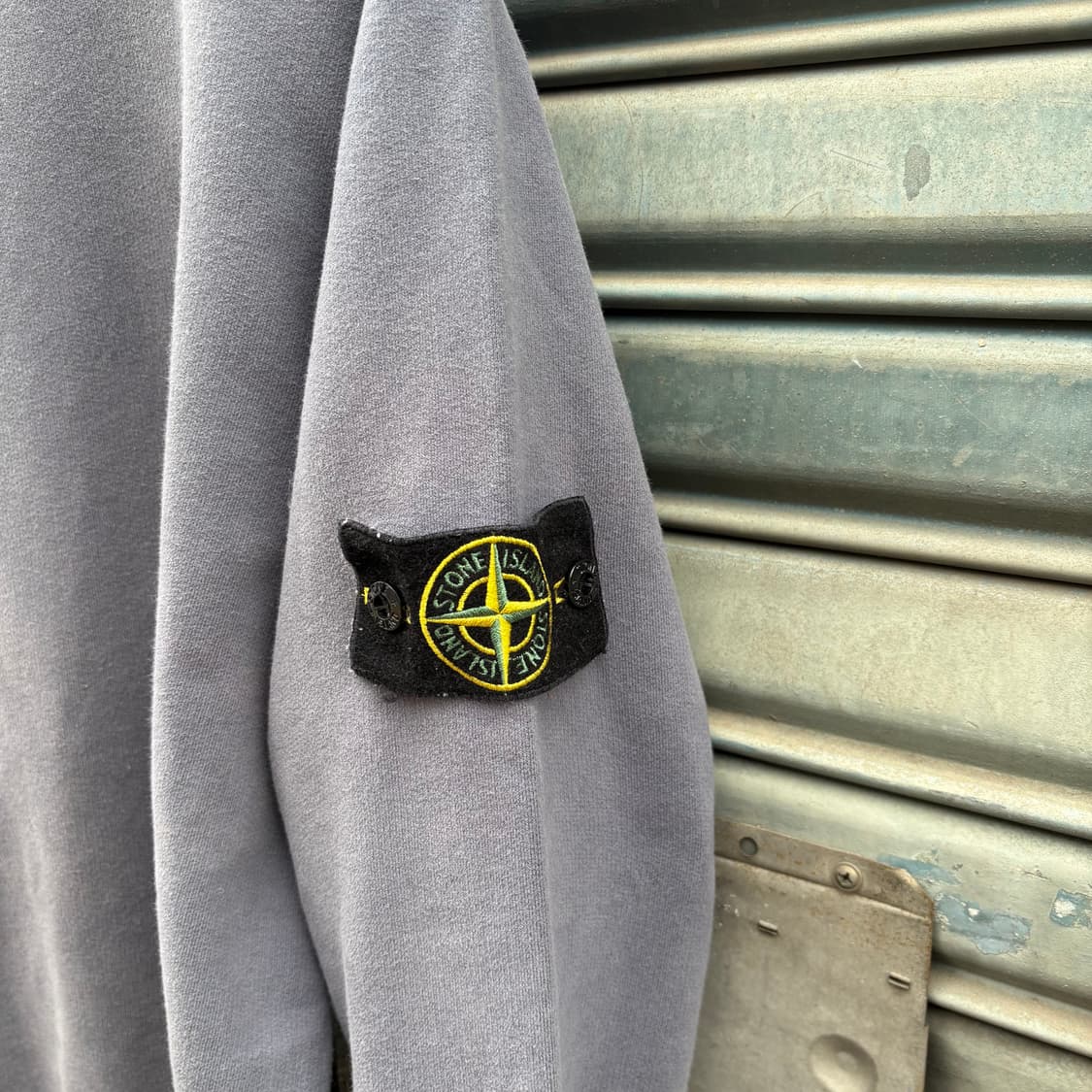 페이딩 스톤 아일랜드 스웻셔츠 상품이미지8