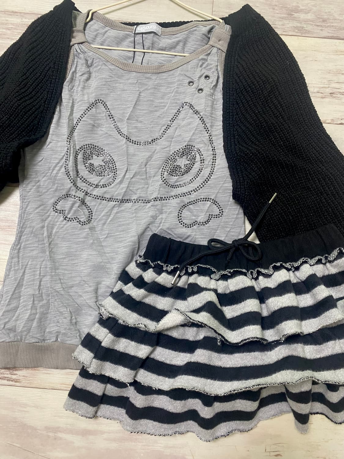 허그유어스킨 허깅 핫픽스 슬리브리스 코디세트 상품이미지2