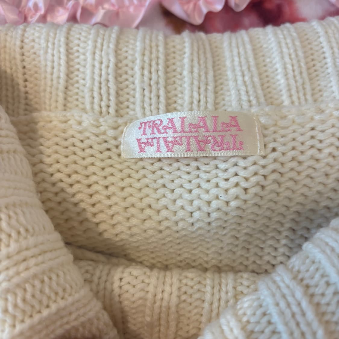 Stc 빈티지 트랄라라 리본 아일렛 니트 오프숄더 원피스 상품이미지3