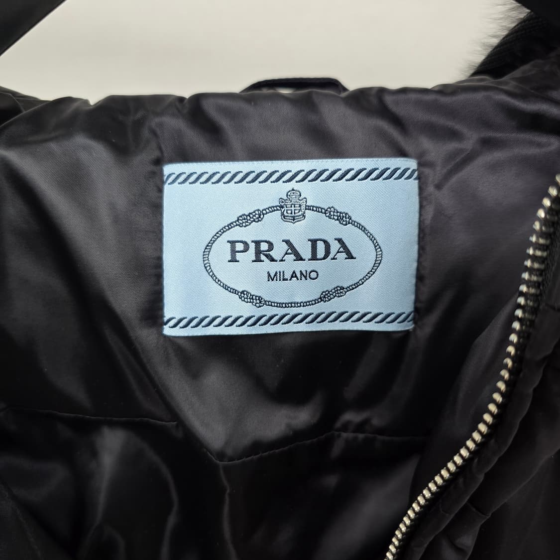 프라다 폭스 퍼 구스 다운 패딩 40사이즈 55 판매 상품이미지7